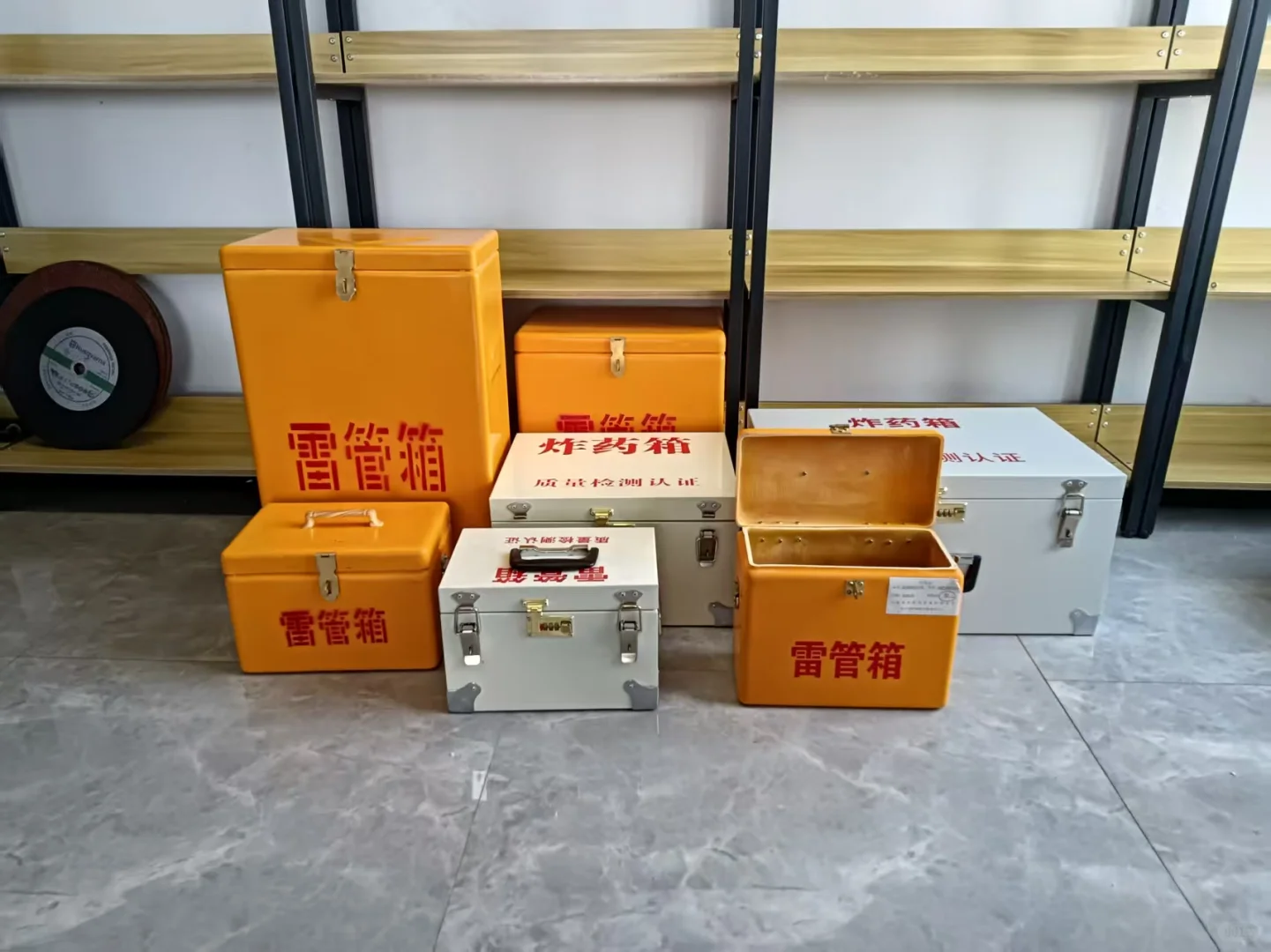 隧道施工中使用防爆钢板炸药箱有哪些便利