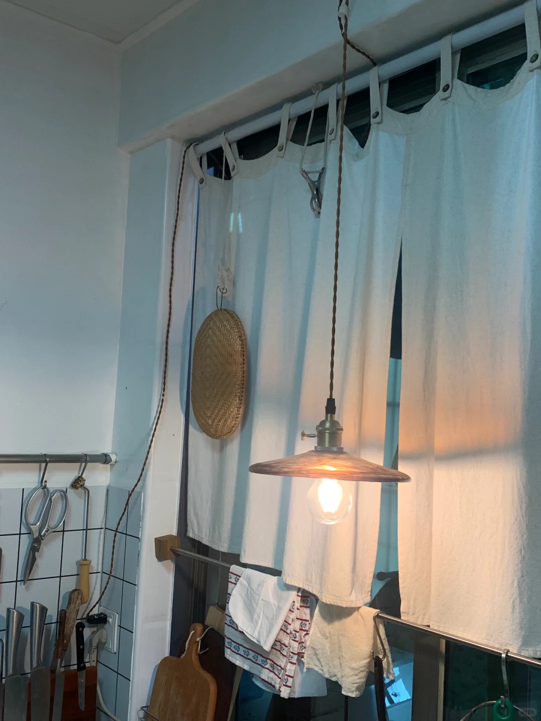 6㎡逆袭日剧同款厨房！锅铲全挂墙后真香了