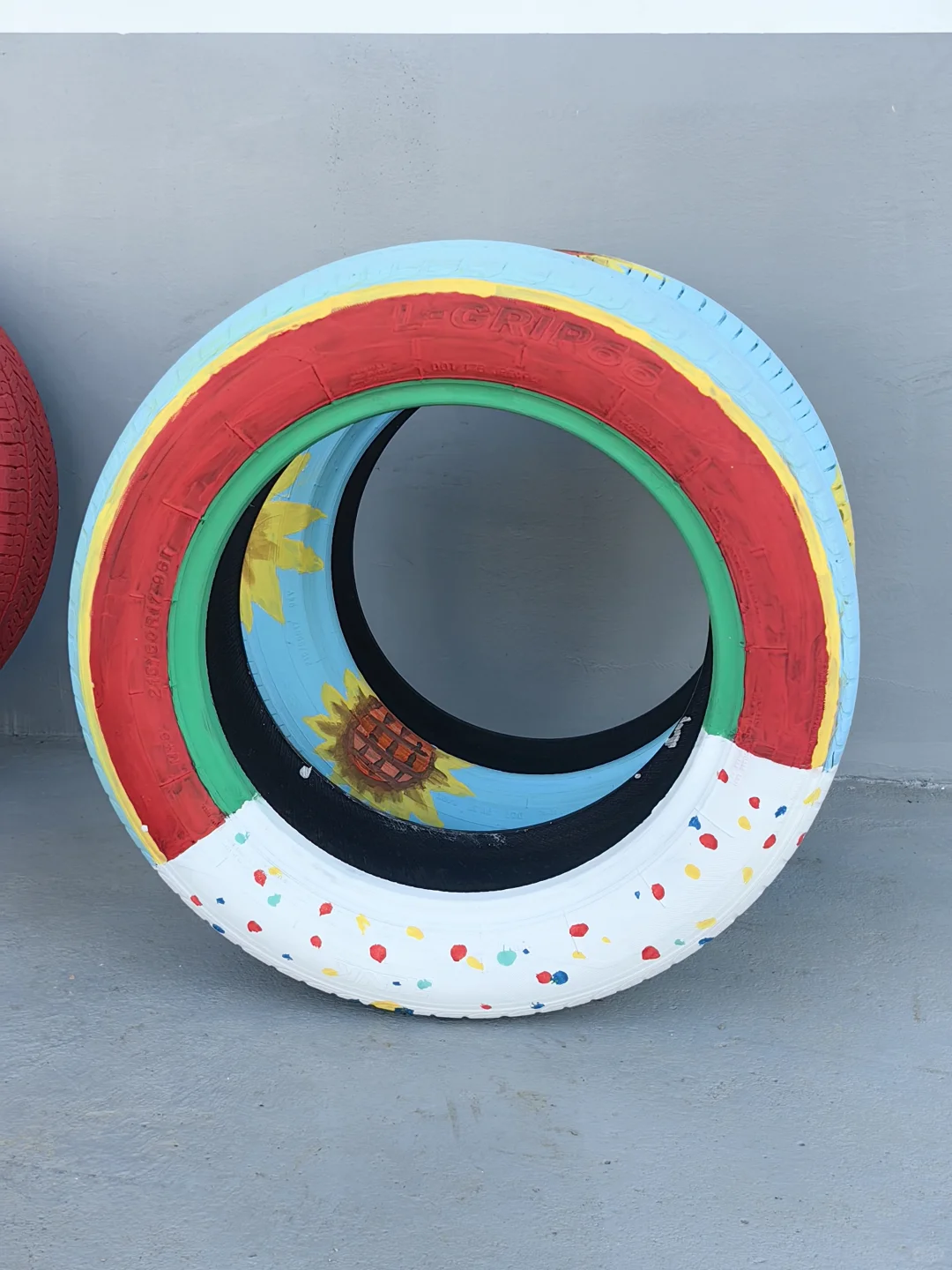 ?最好看的轮胎彩绘，有手就会?