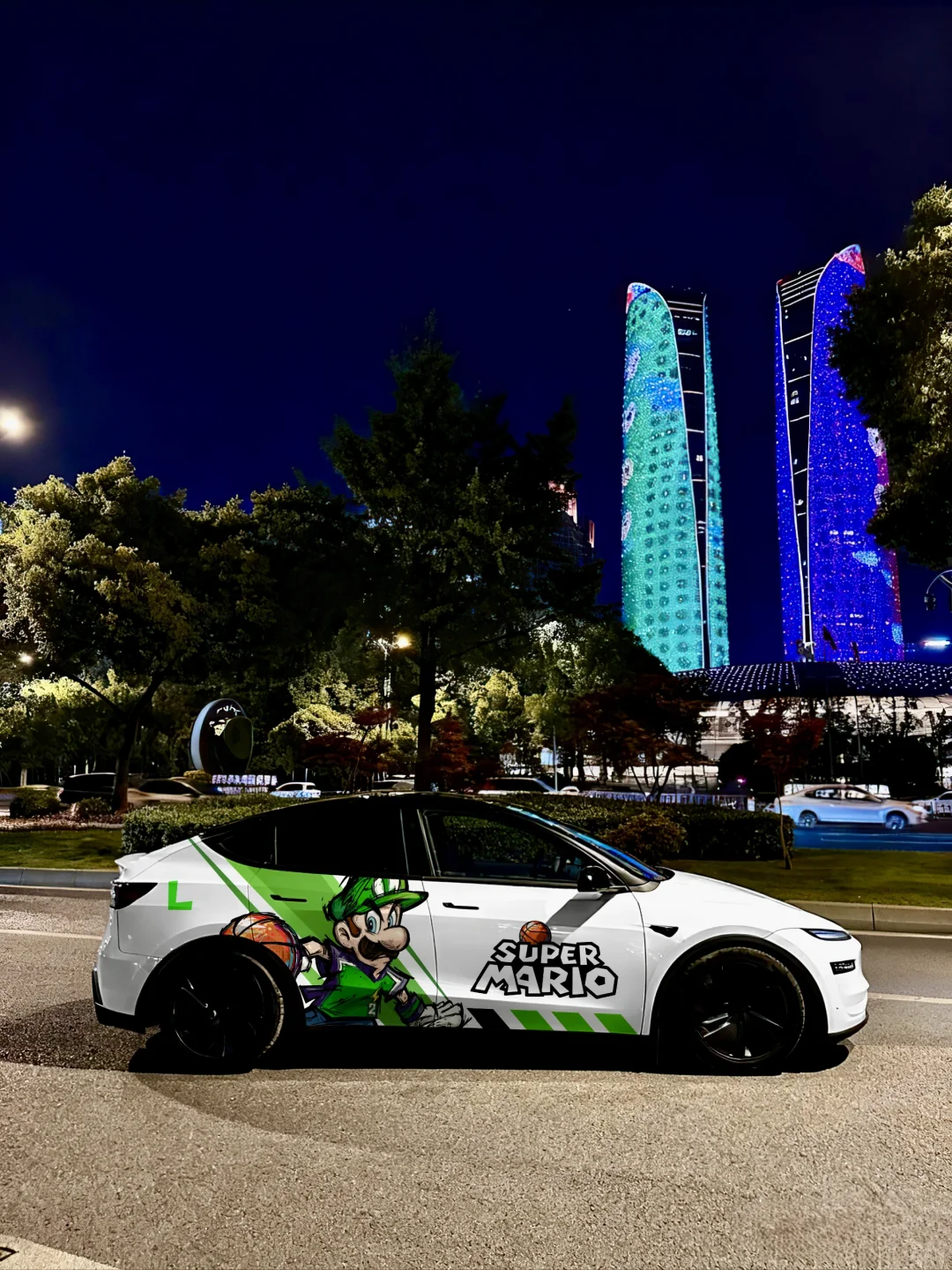 这又是哪个小少爷开大玩具出来玩了