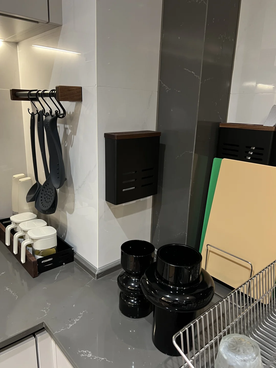 厨房里竟然有…..??