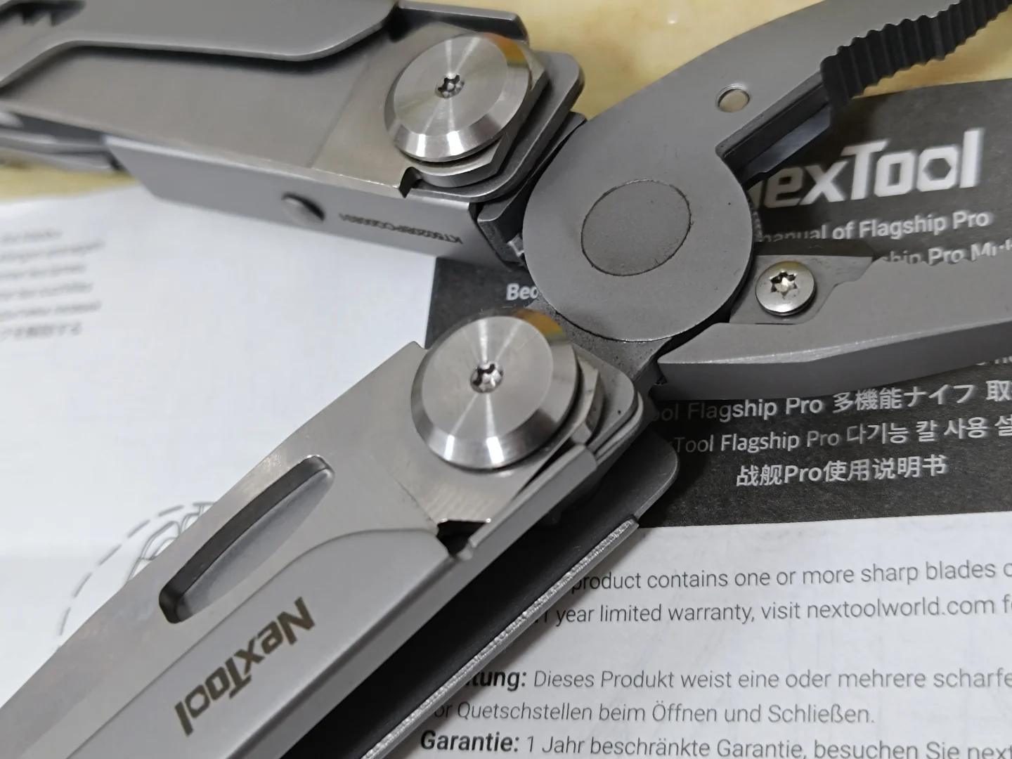 漂亮好看的大钳子