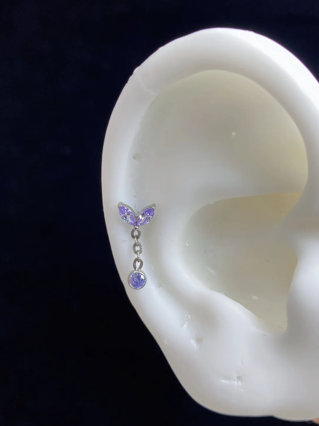 小众设计不撞款！锁死这钛合金鱼尾吊坠耳钉～