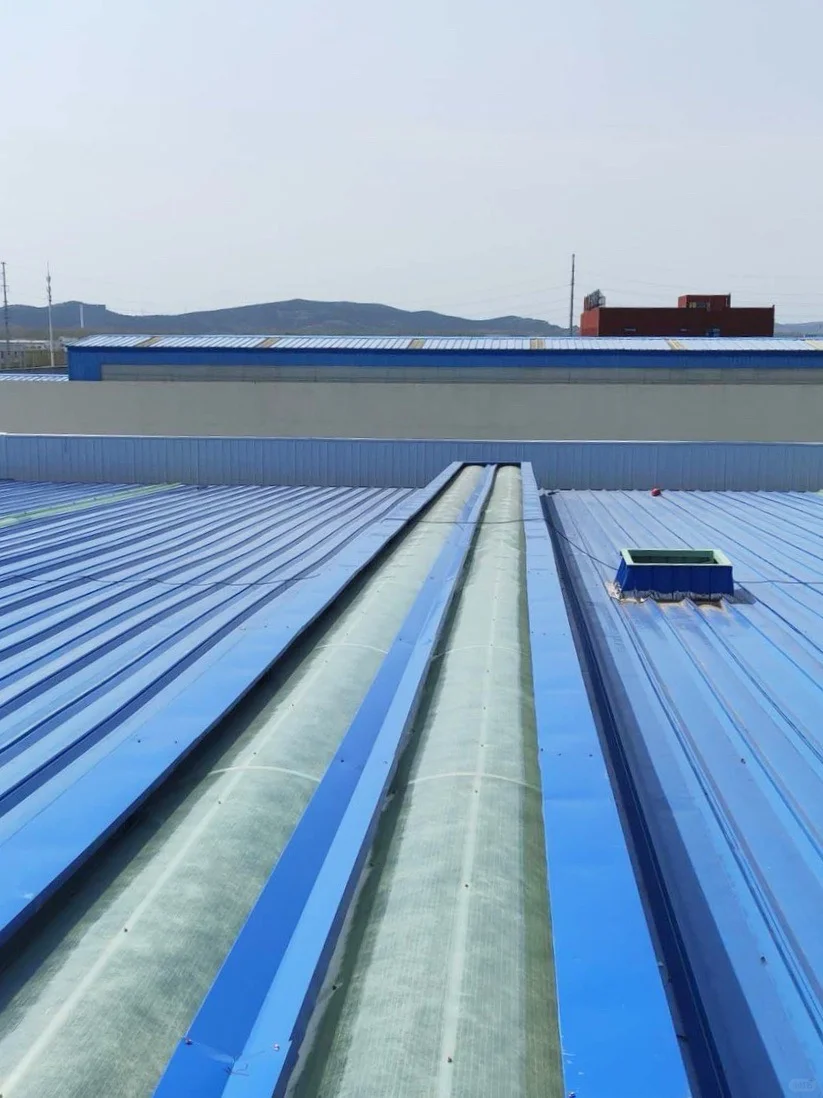 工业通风天花板配置！天窗+气楼组合??