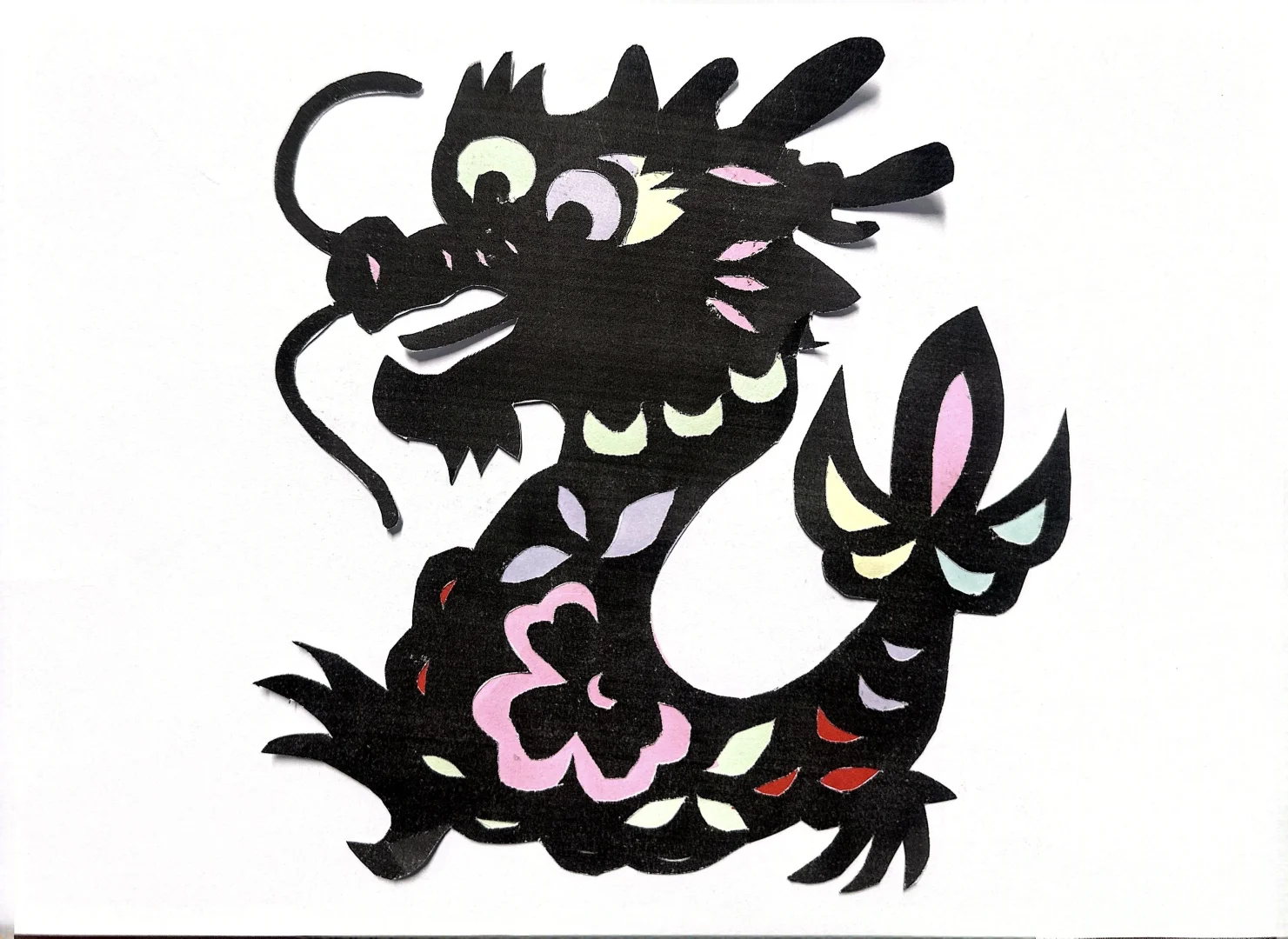 十二生肖套色剪纸类学生作品