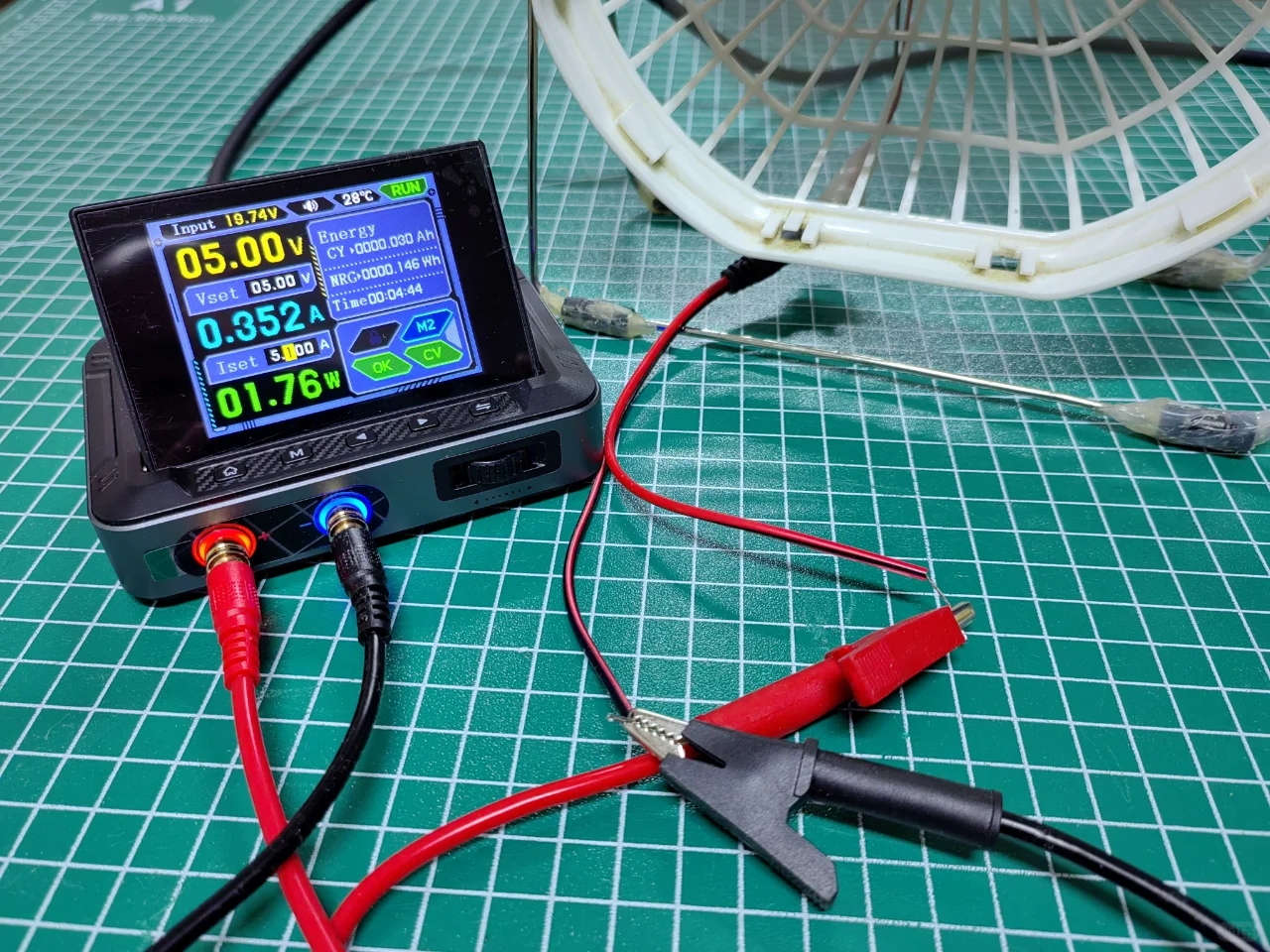 DPS-150便携式数控直流电源入手体验