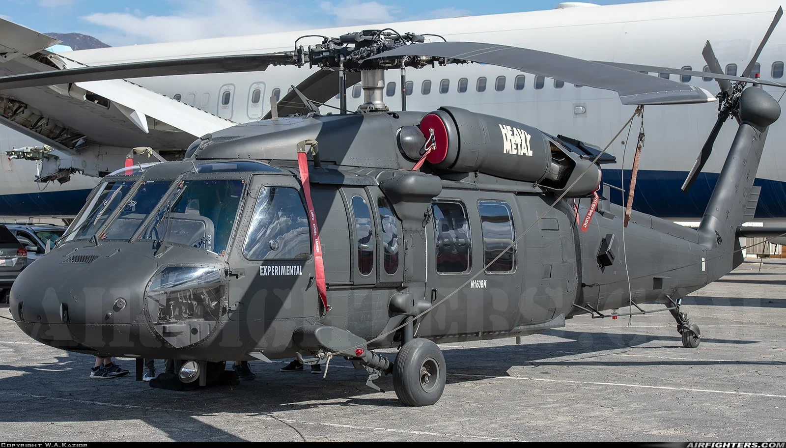 UH-60“黑鹰”：空中力量的传奇