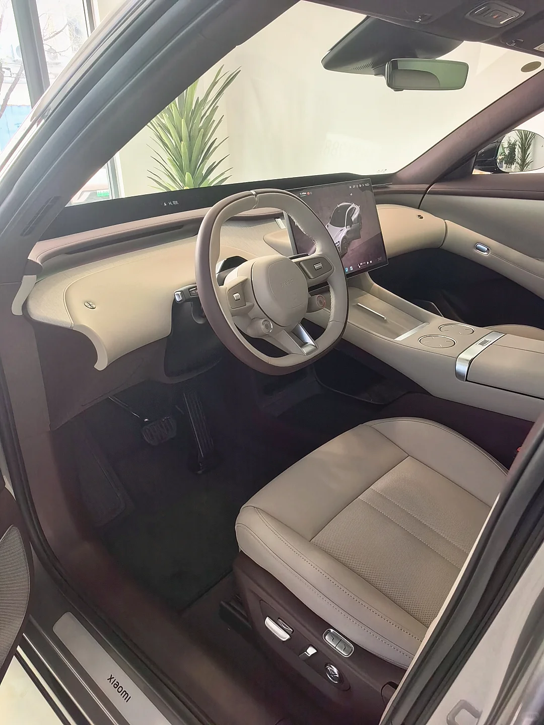 无需久候，福利加码！小米YU7标准版现车速