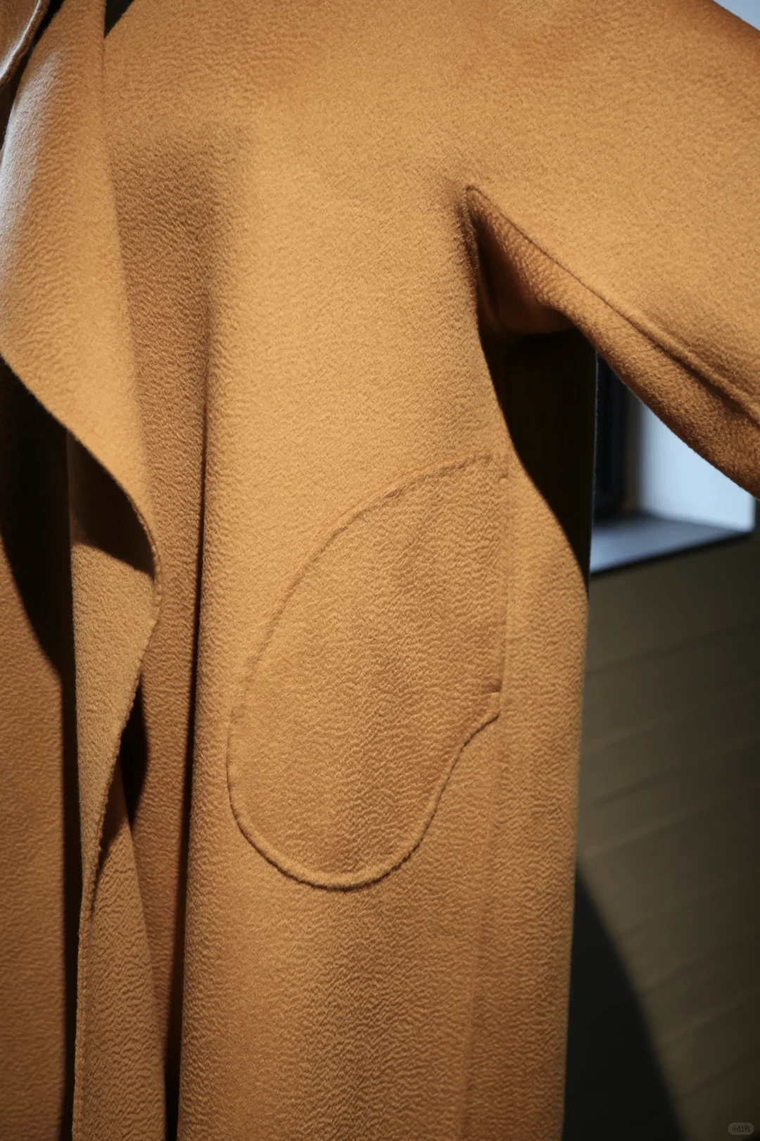 纯手工不规则设计款大衣