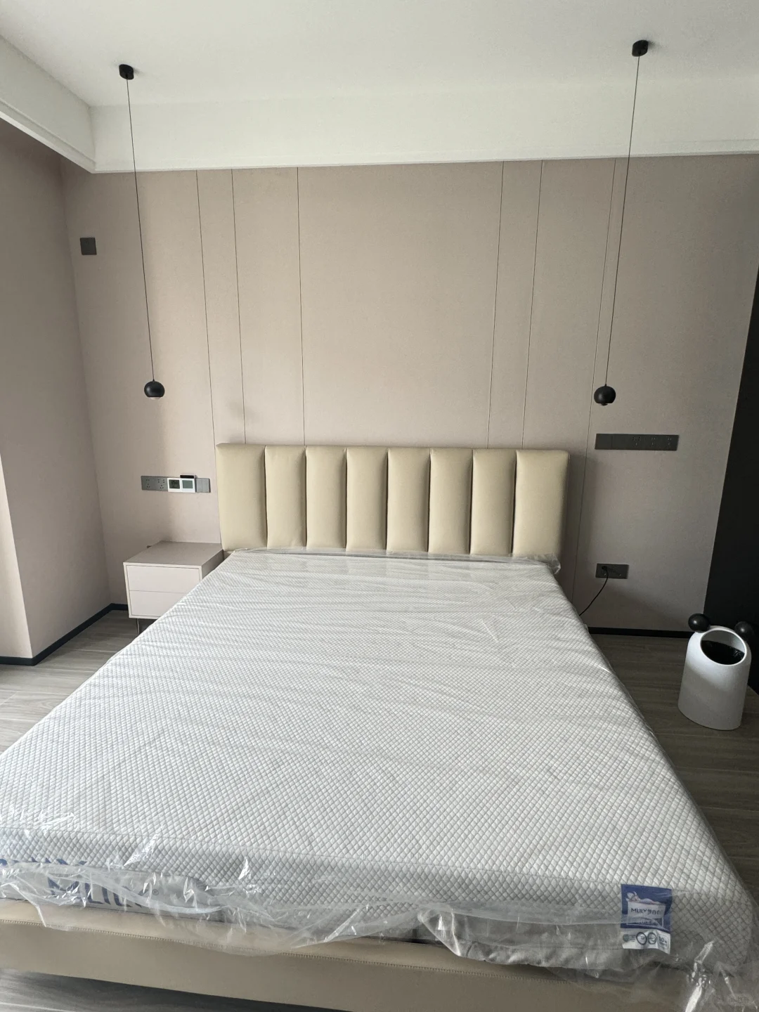 年纪轻轻拥有了老年护理床