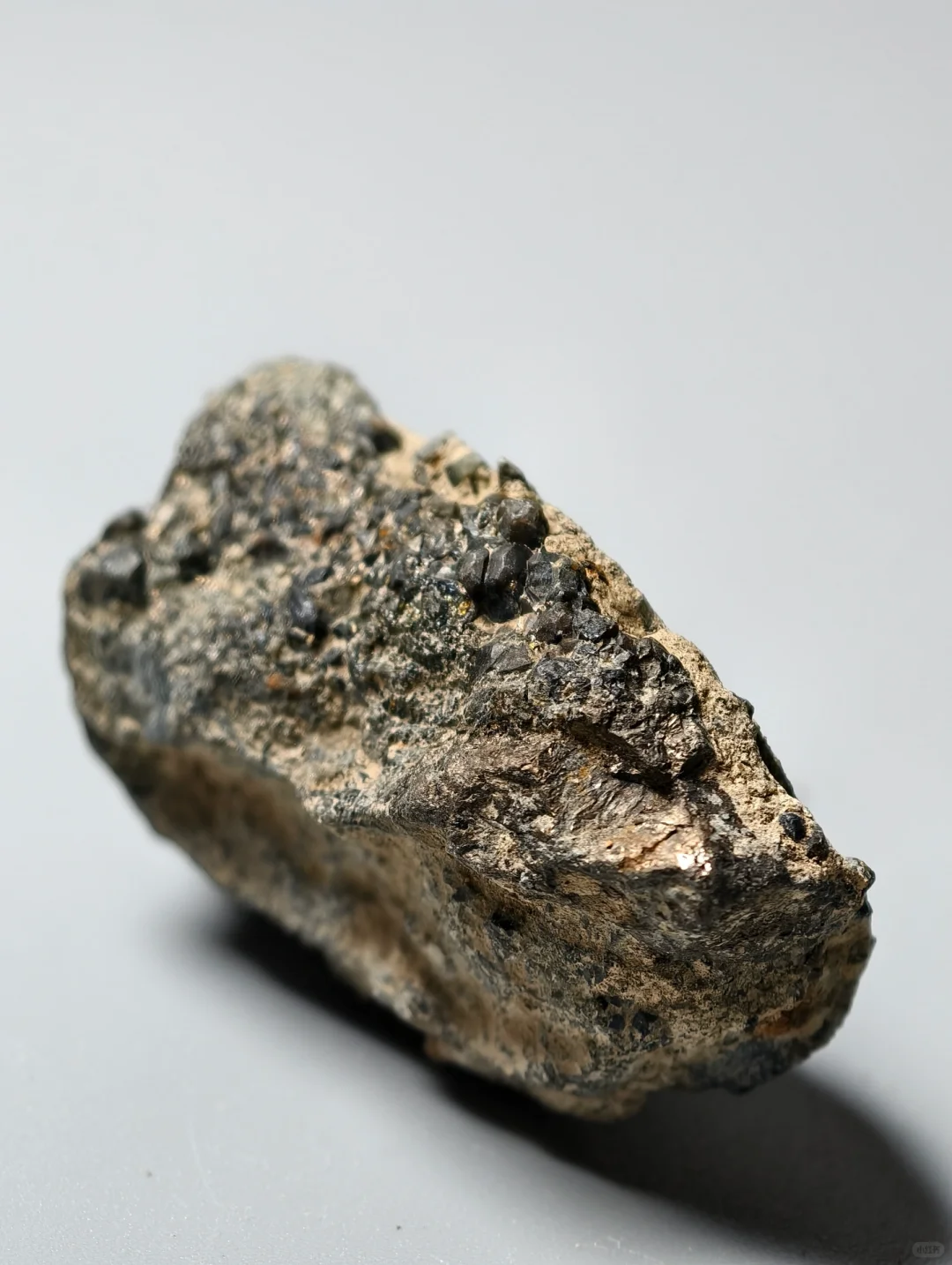 磁铁矿石?-宁波矿物采集图谱