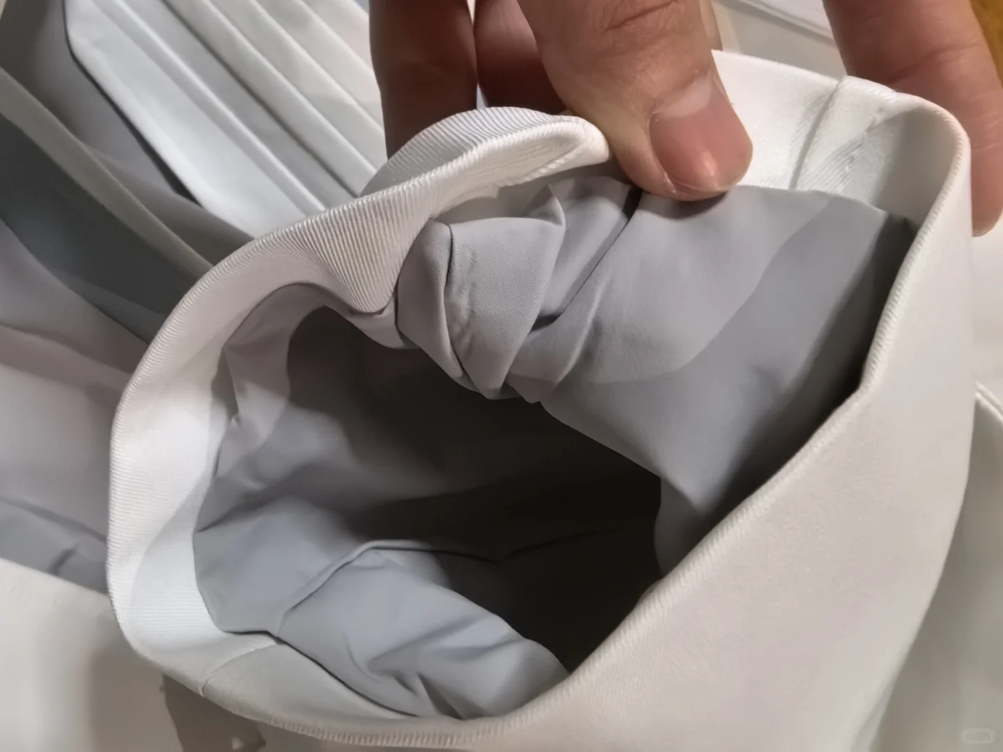 飞霄印象服你是一款超有型的白大褂～