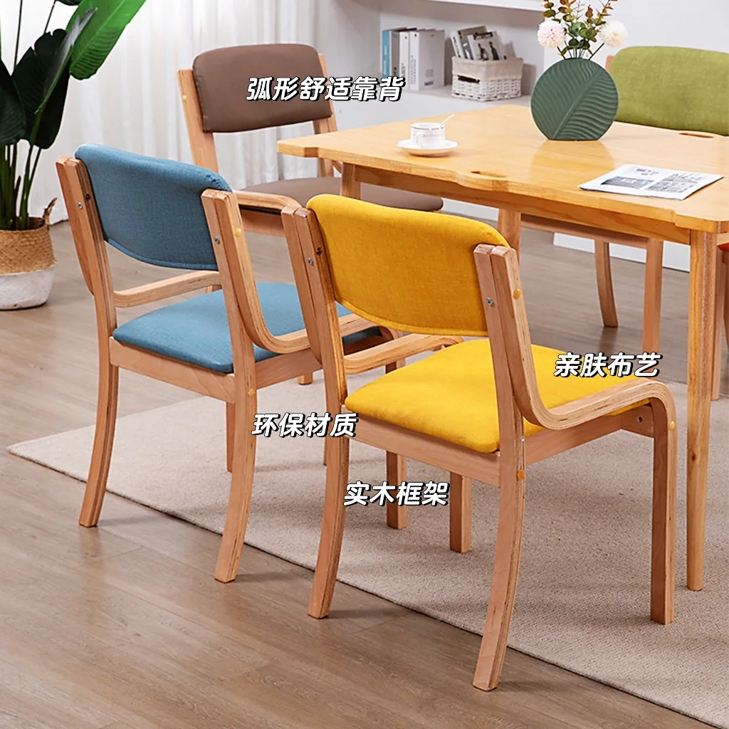 关爱老人 从“椅”开始