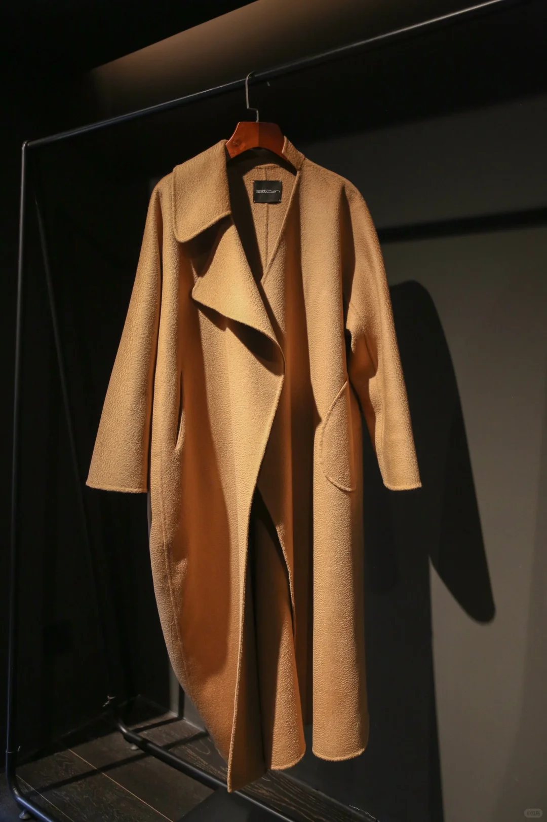 纯手工不规则设计款大衣