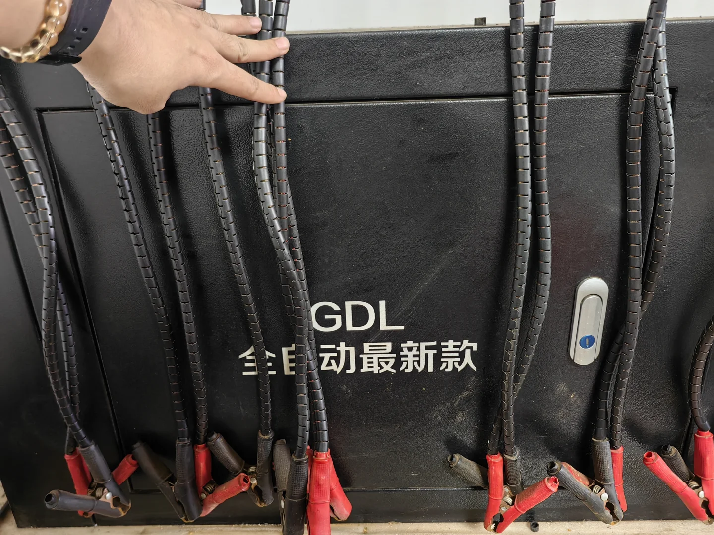 冠动力电池修复