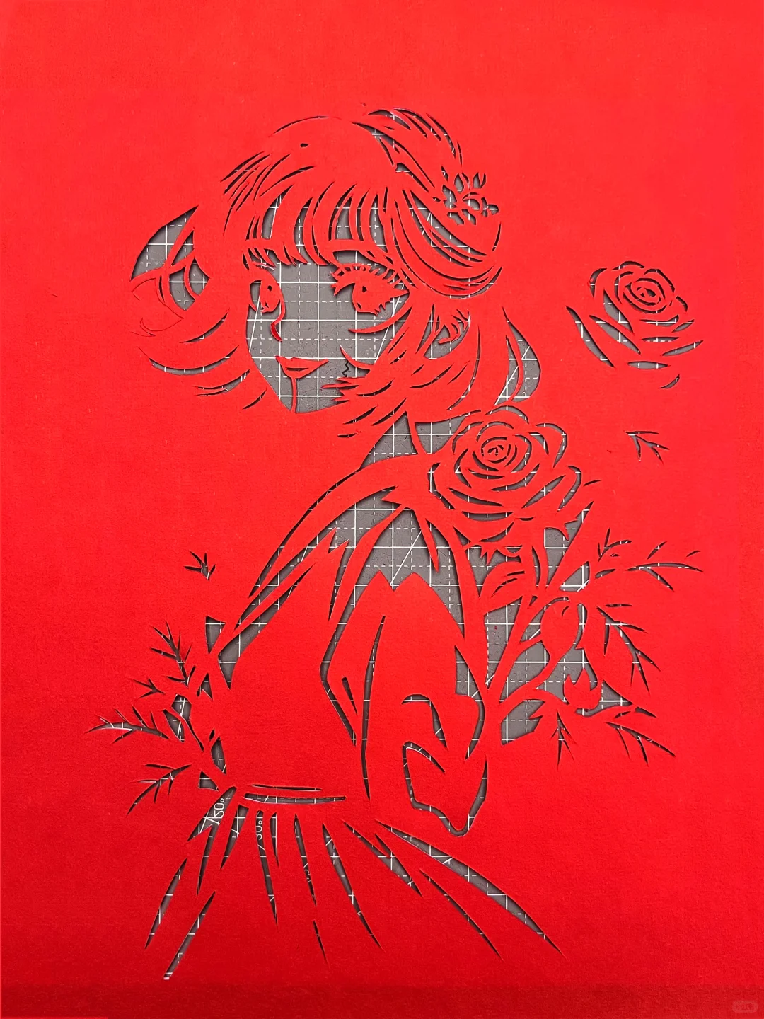 玫瑰花女孩剪纸