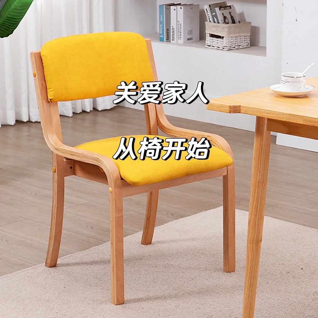 关爱老人 从“椅”开始