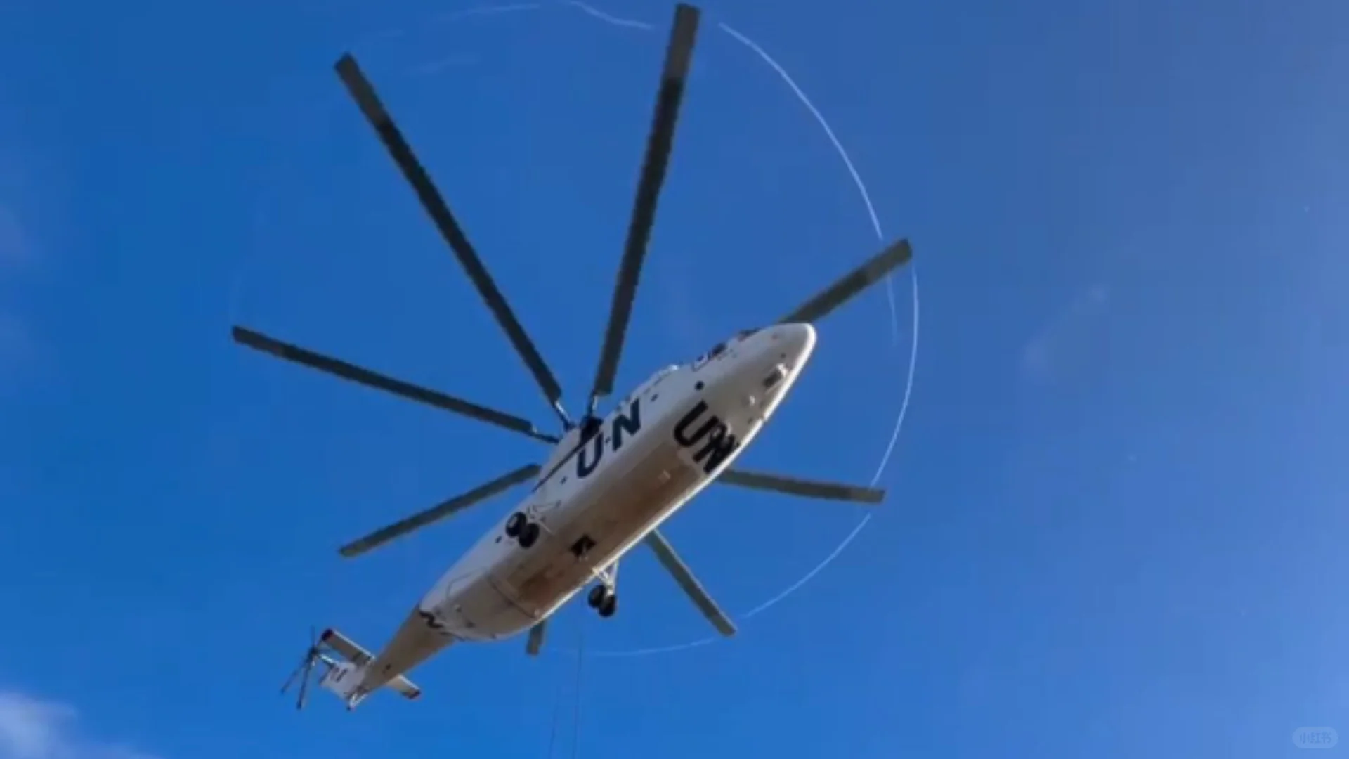 俄罗斯“米-26”重型运输直升机