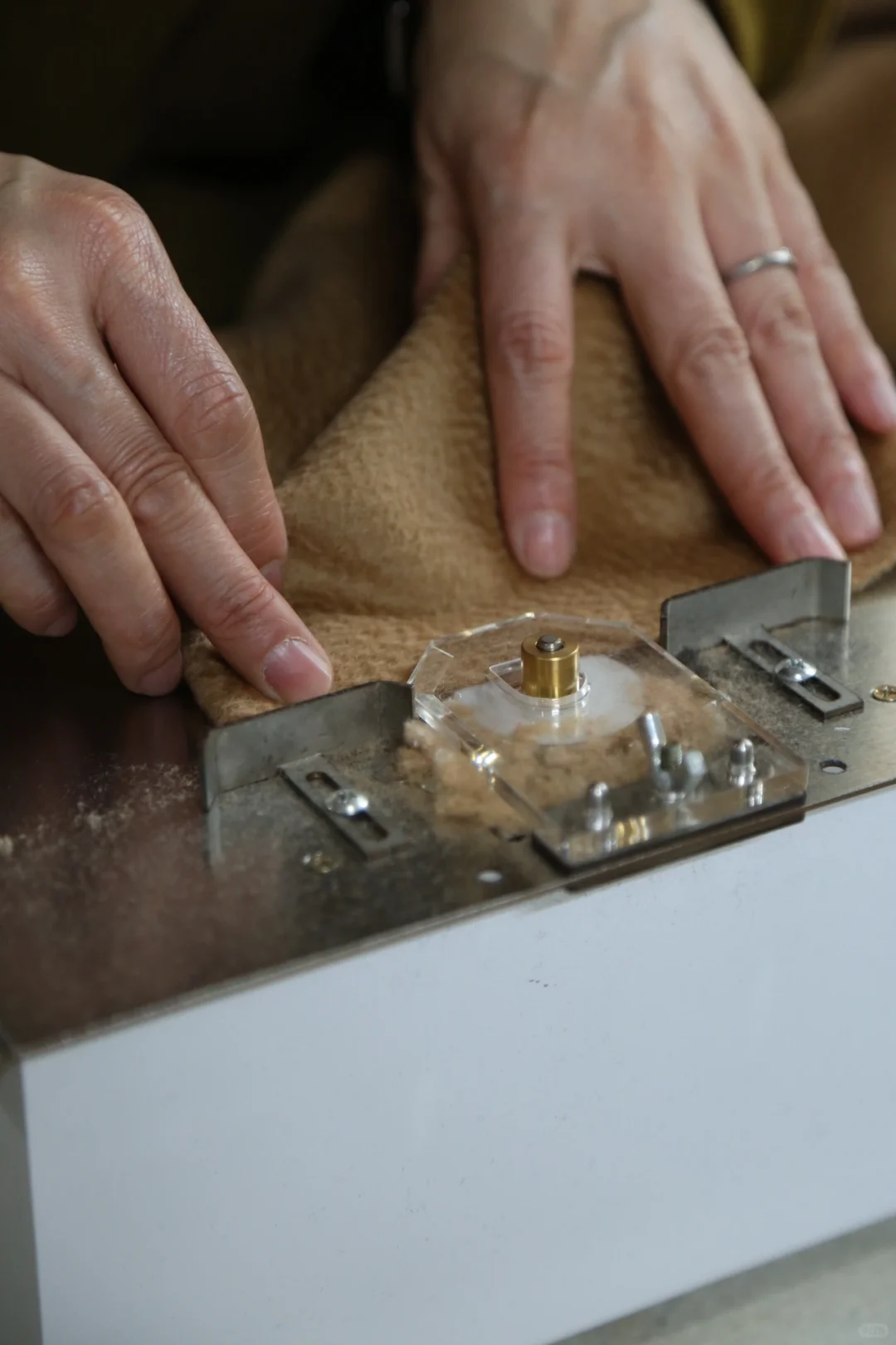 纯手工不规则设计款大衣