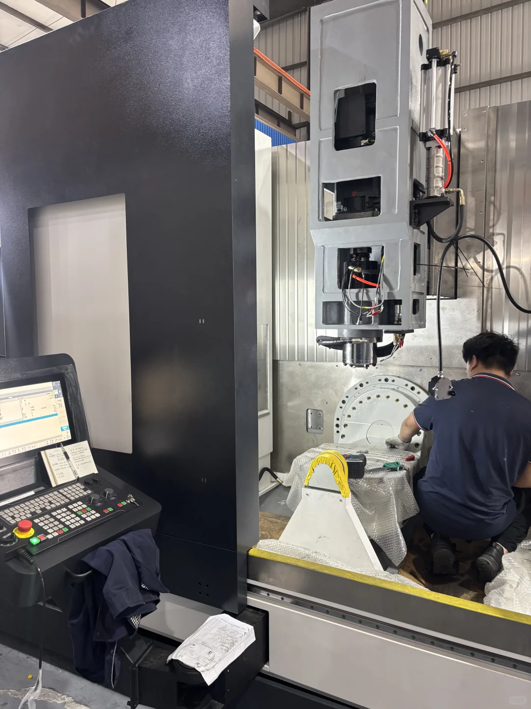 重生之老板让我炫耀工厂的五轴加工中心?