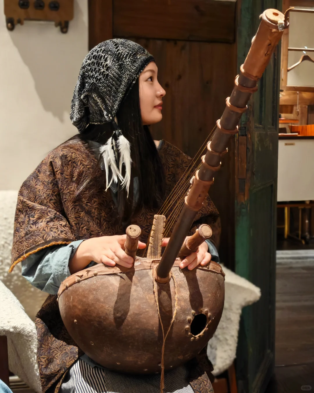 斯夏，是年轻版的UMA WANG吗？