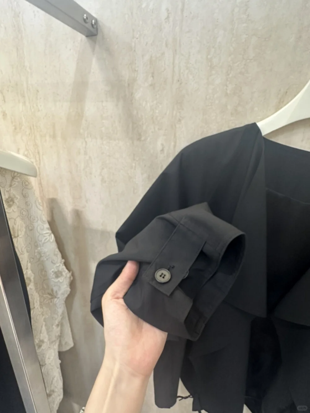 有腔调的极简风不对称设计