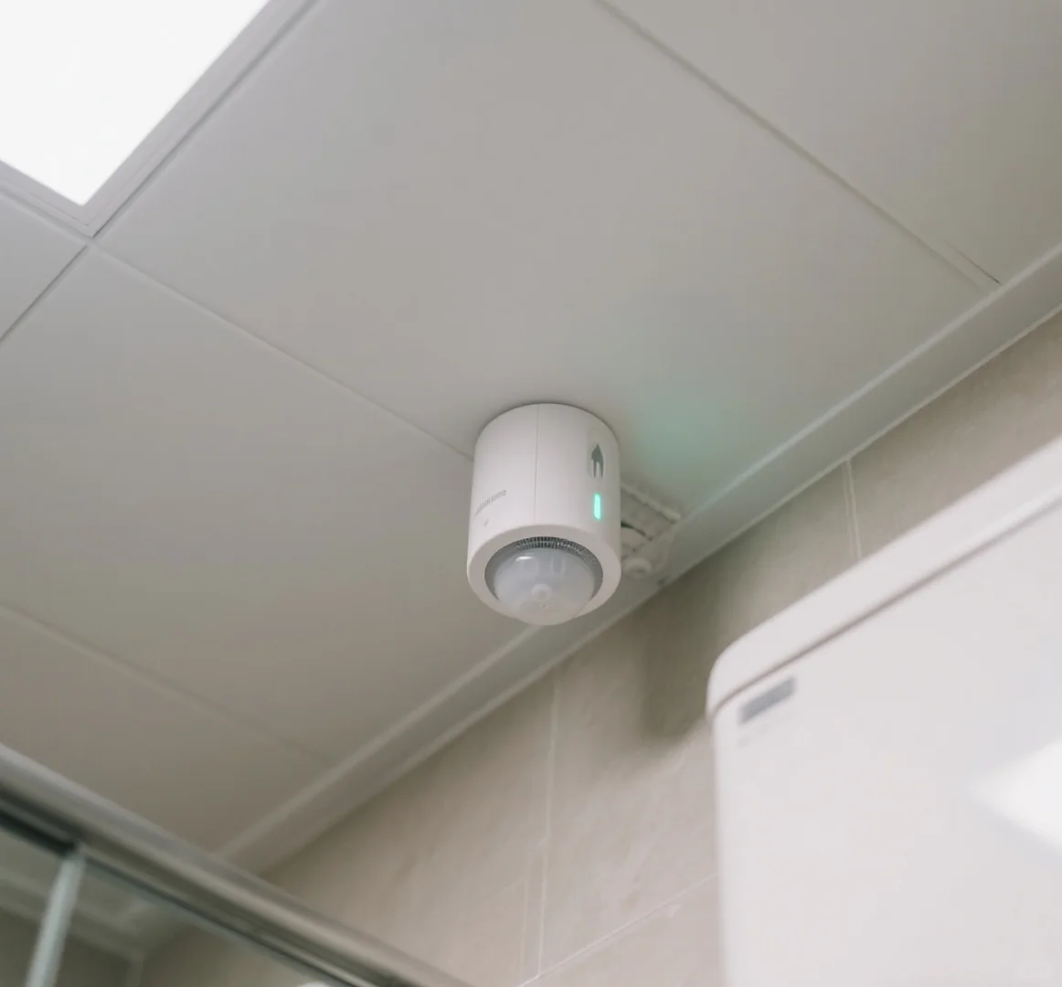 适老化人体摔倒监控智能设备的技术与方案