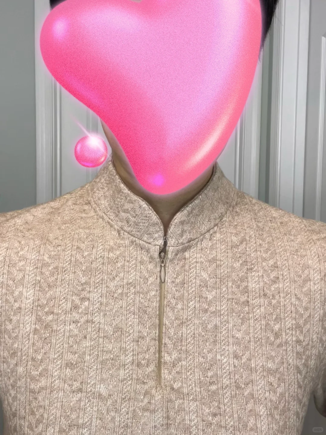 奇怪的搭配，小立领和隐形半门襟