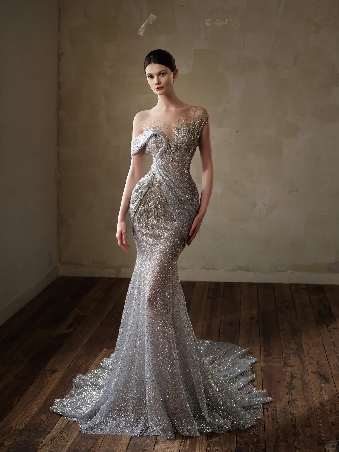 鱼尾合集｜臀腰比+不对称美学，艺术生严选