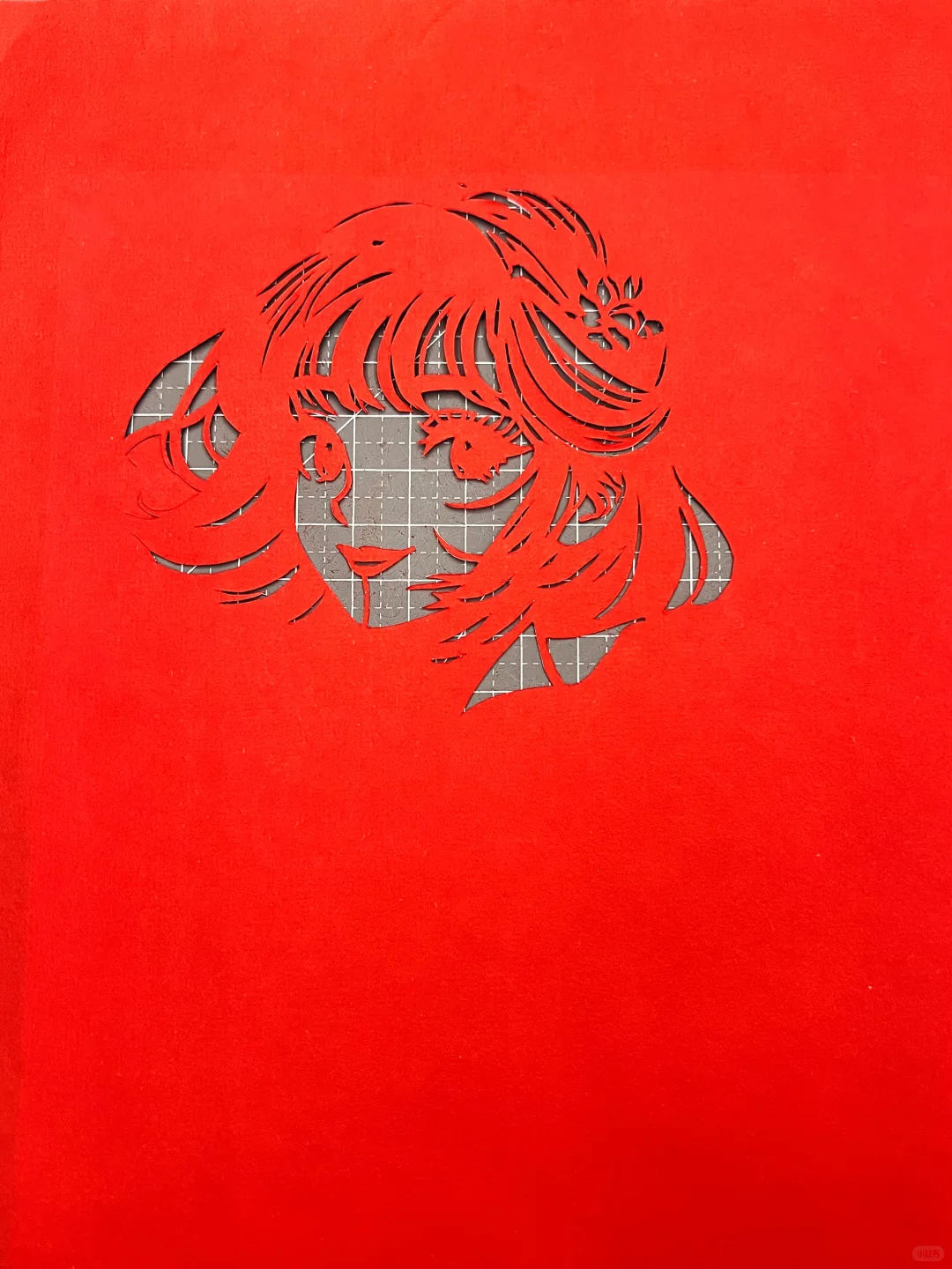 玫瑰花女孩剪纸