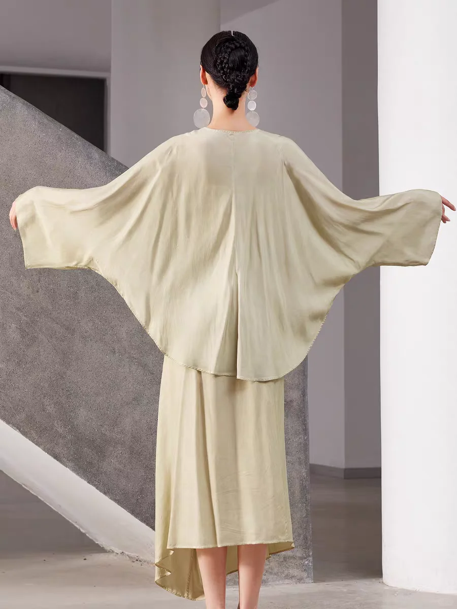 铜氨丝斜襟不对称斗篷外套【附裁剪图】