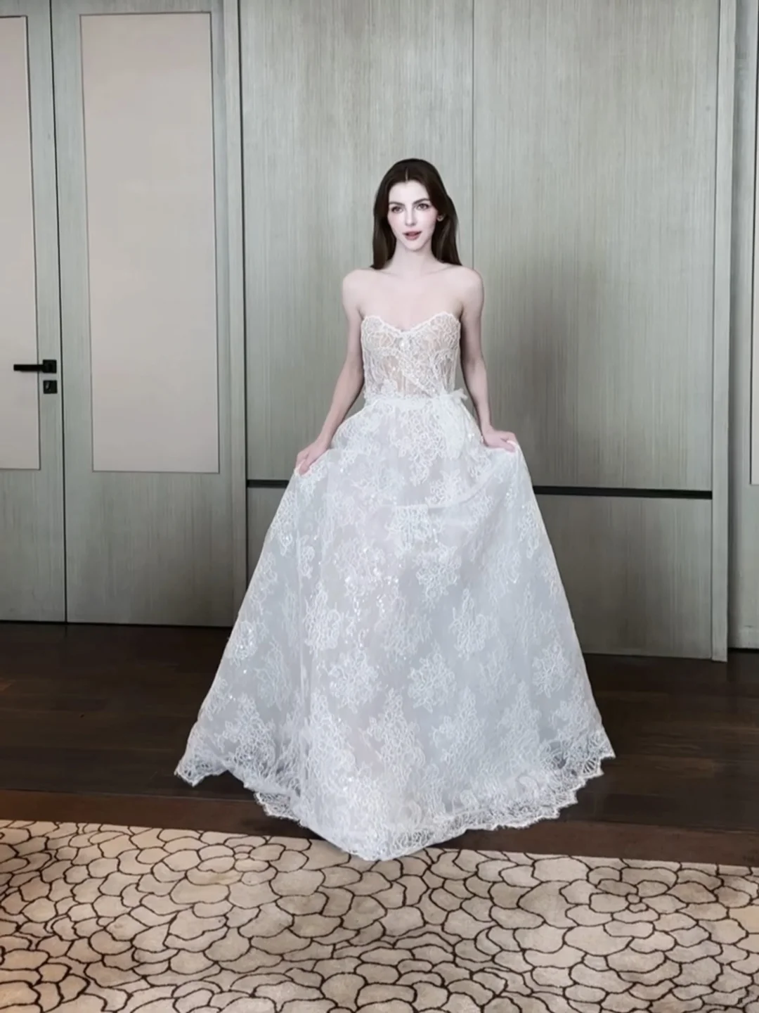 心尖上的白月光? 这才是顶级千金的战袍！