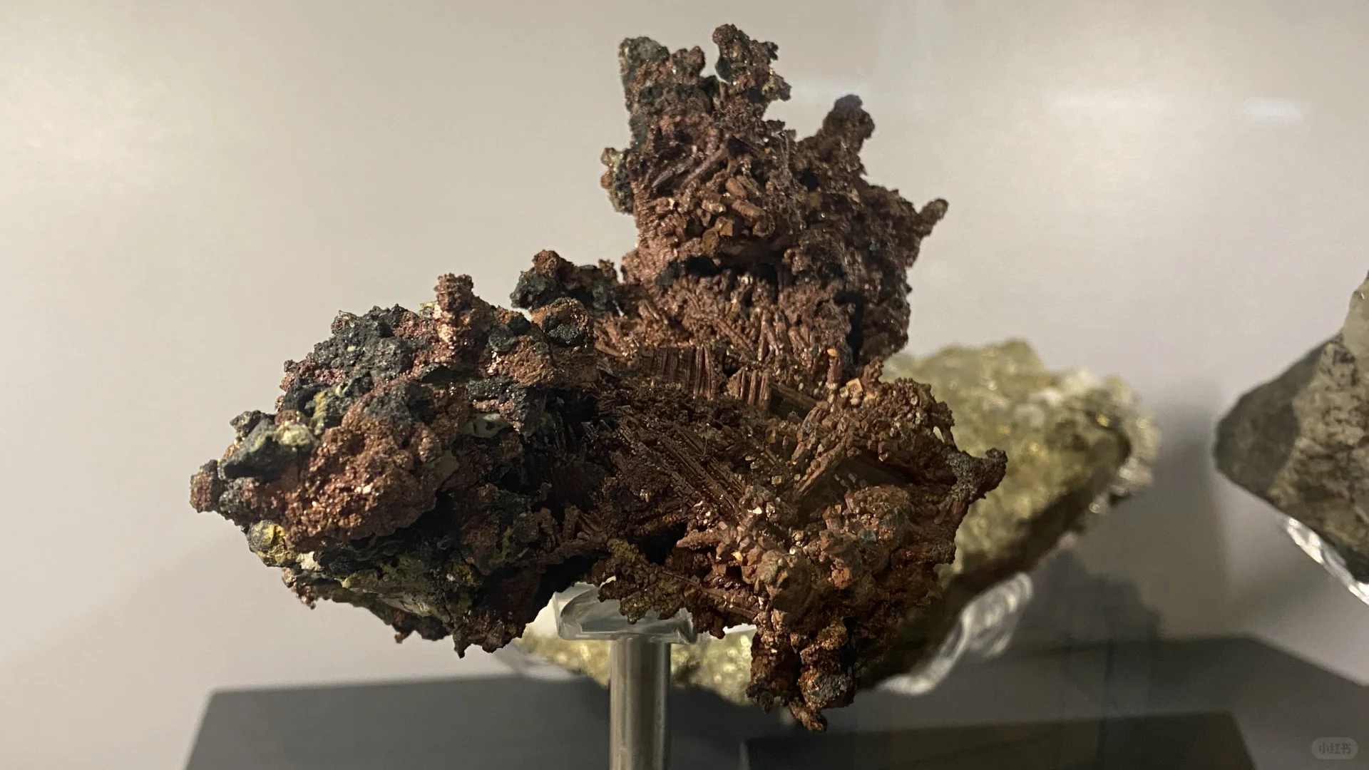 石头里的铜，铁，银