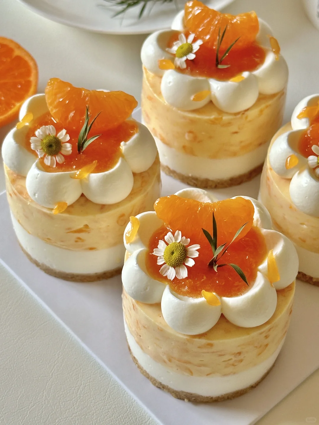 一口惊艳！?蜜橘酸奶慕斯蛋糕?深秋必吃～