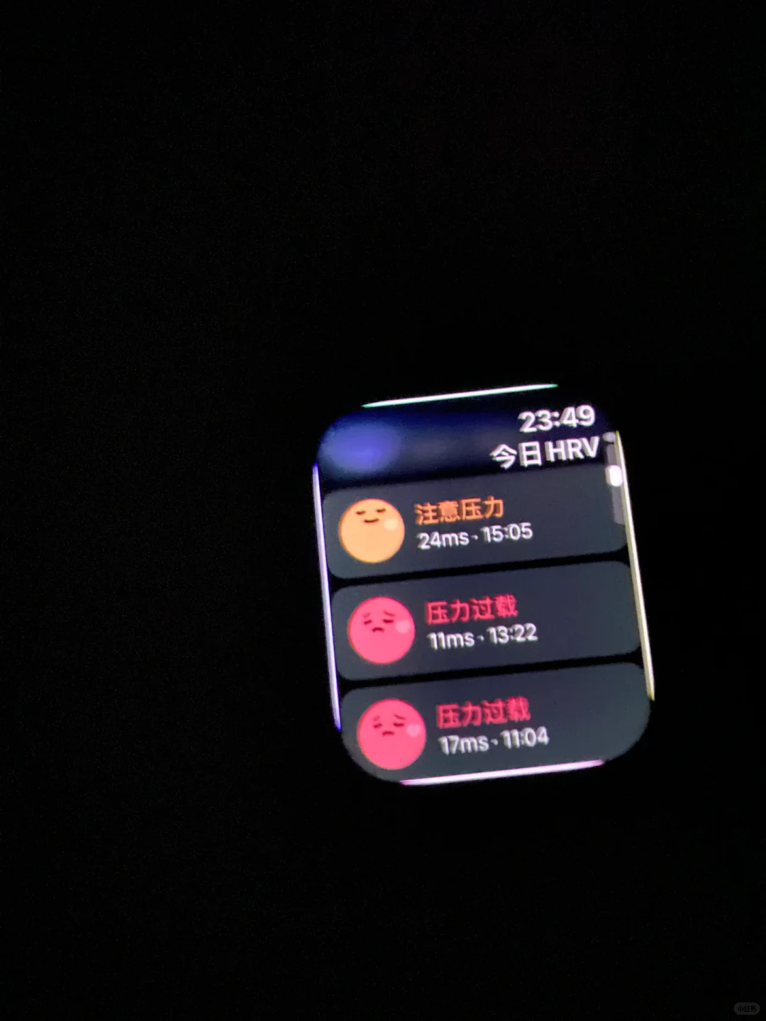 上班假装开心、装积极真的骗不过它！！！