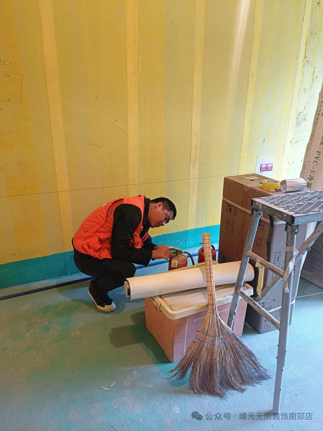 装修监理在工地的一天