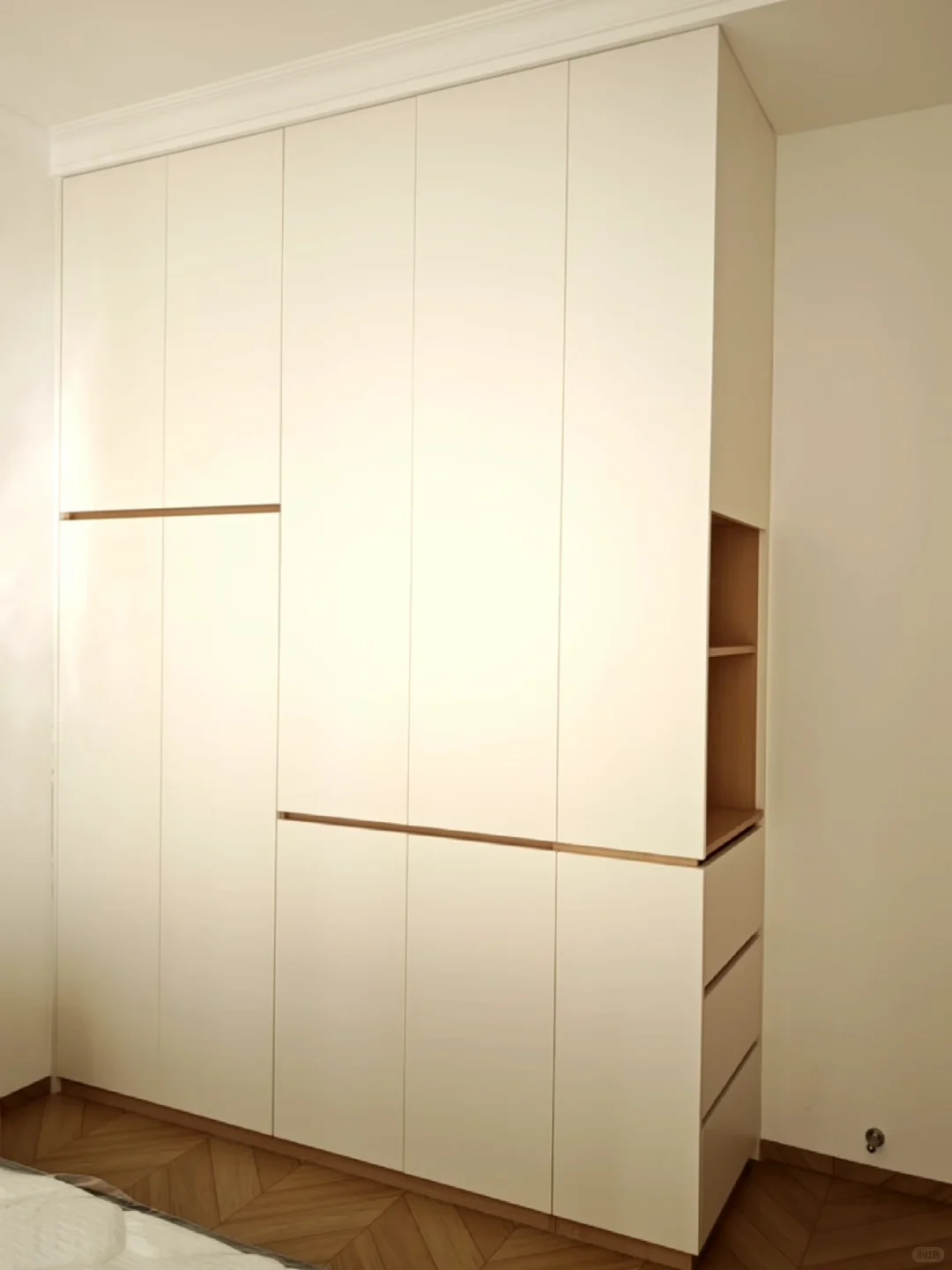 老人房衣柜这样做 爸妈追着你夸