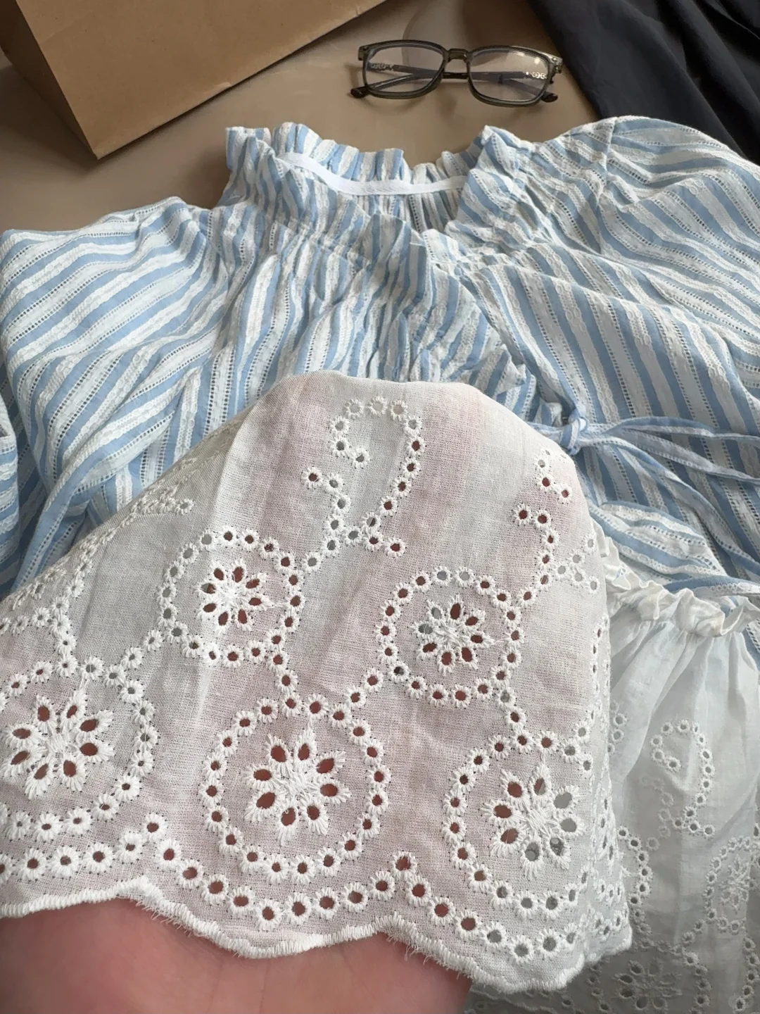 是你想要的蓝白条纹衬衫吗？