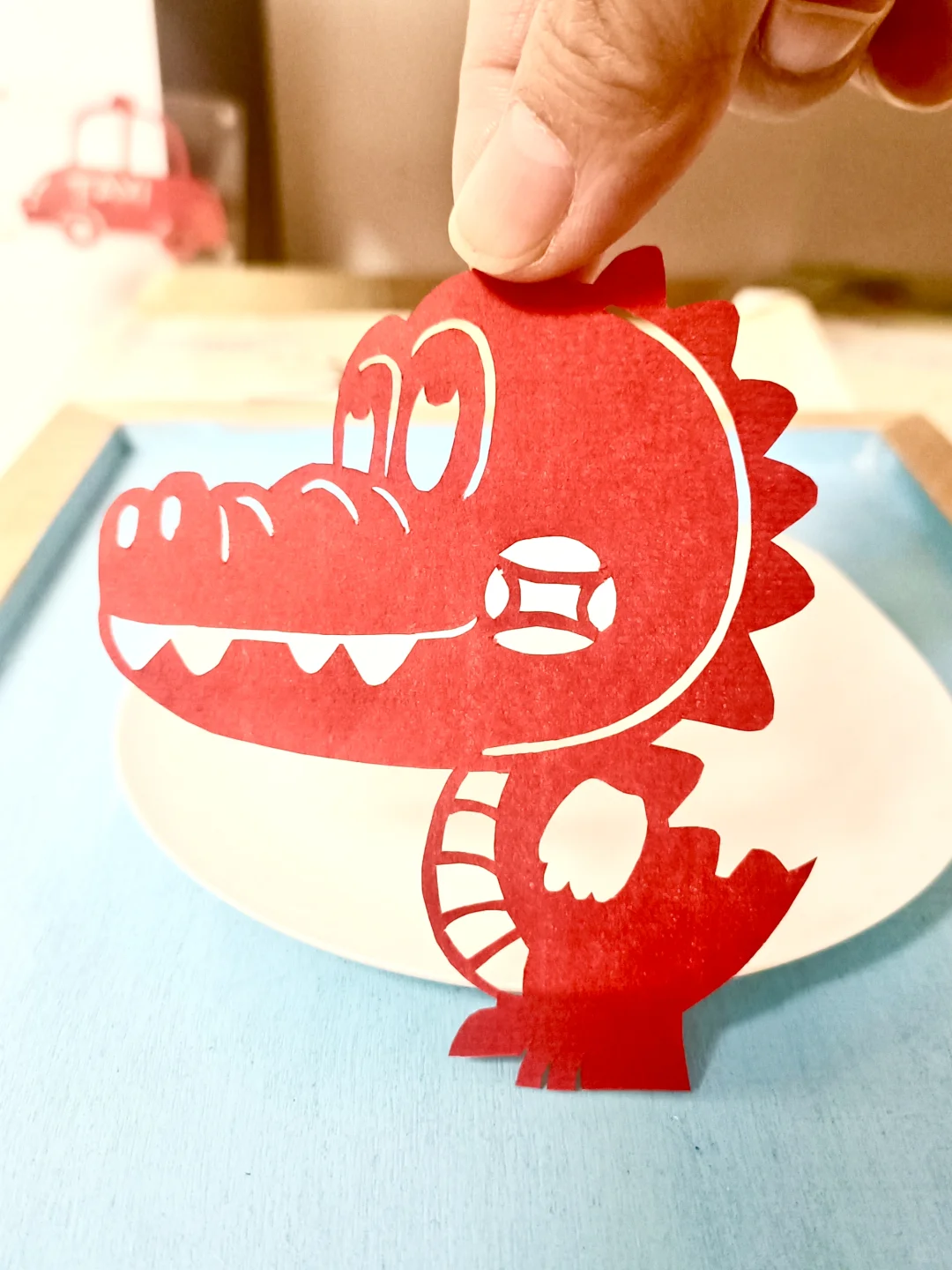 剪纸恐龙?先生来了～