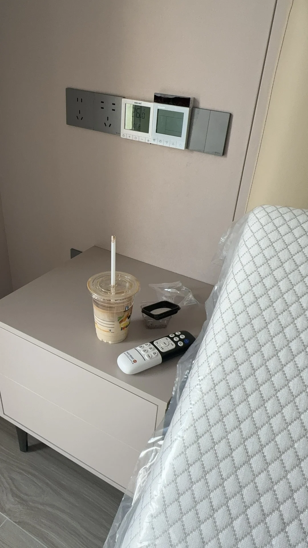 年纪轻轻拥有了老年护理床