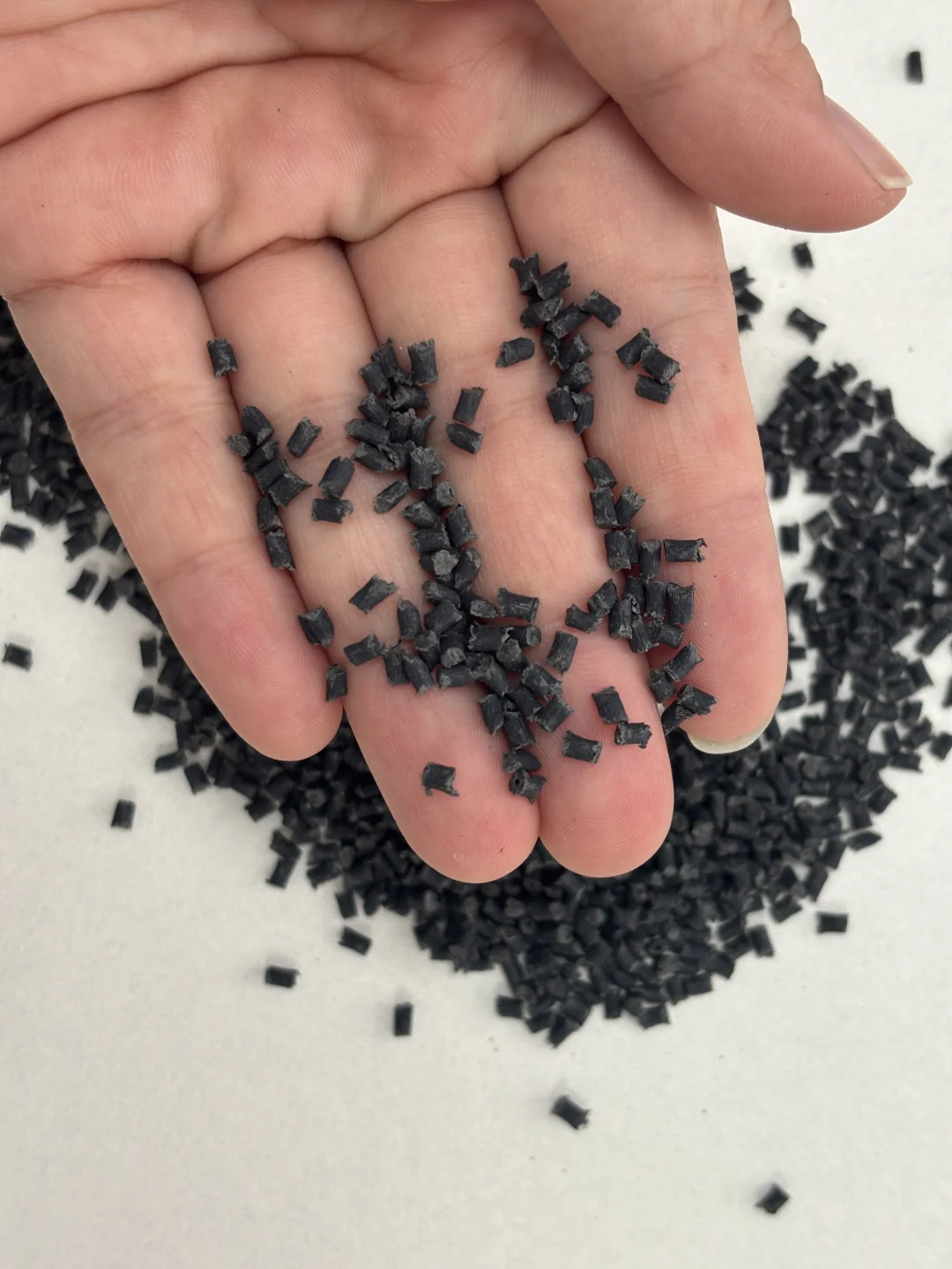 PA46 无卤改性高温尼龙粒子