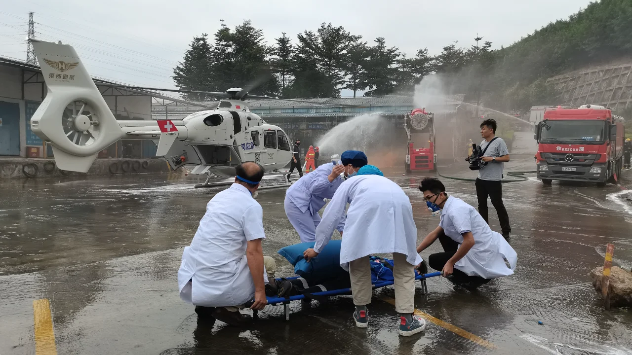 ? 空客H135：专业任务中的多面能手 ✈️