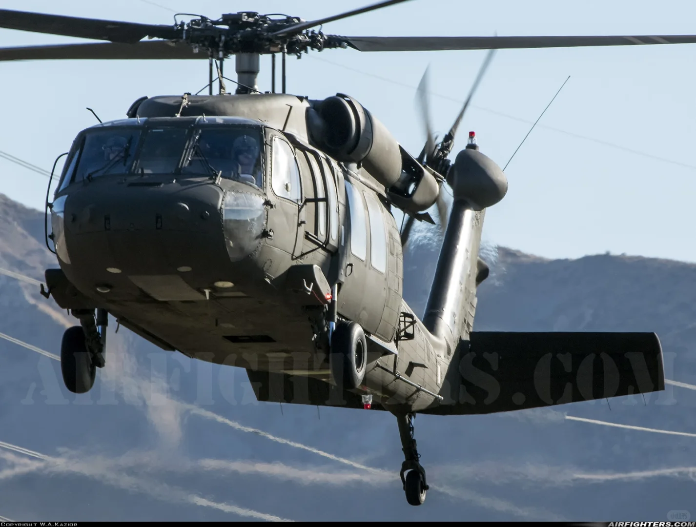 UH-60“黑鹰”：空中力量的传奇