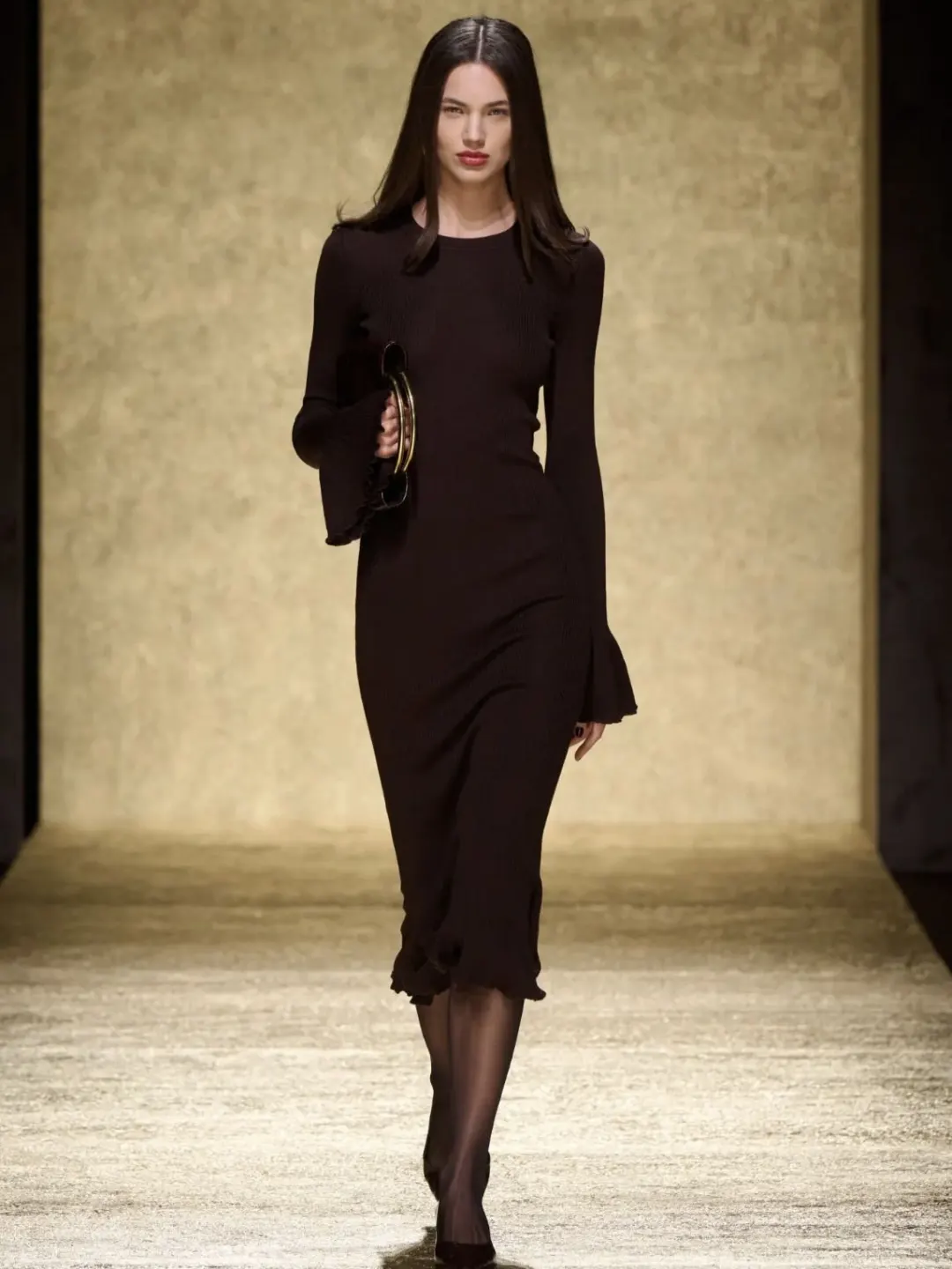 秀场｜Luisa Spagnoli 25AW 优雅的立体针织