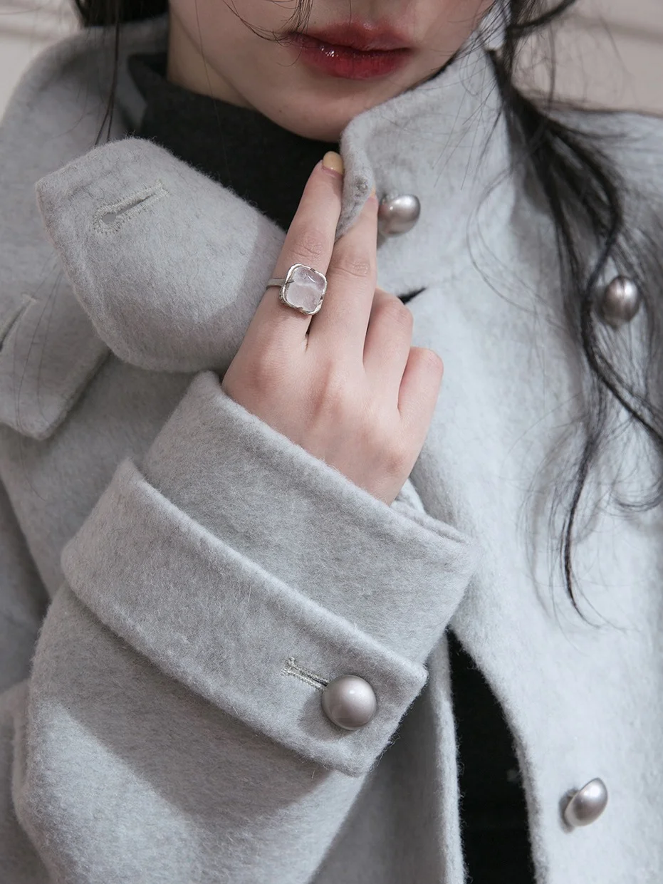 清冷感双面呢外套 选哪个？