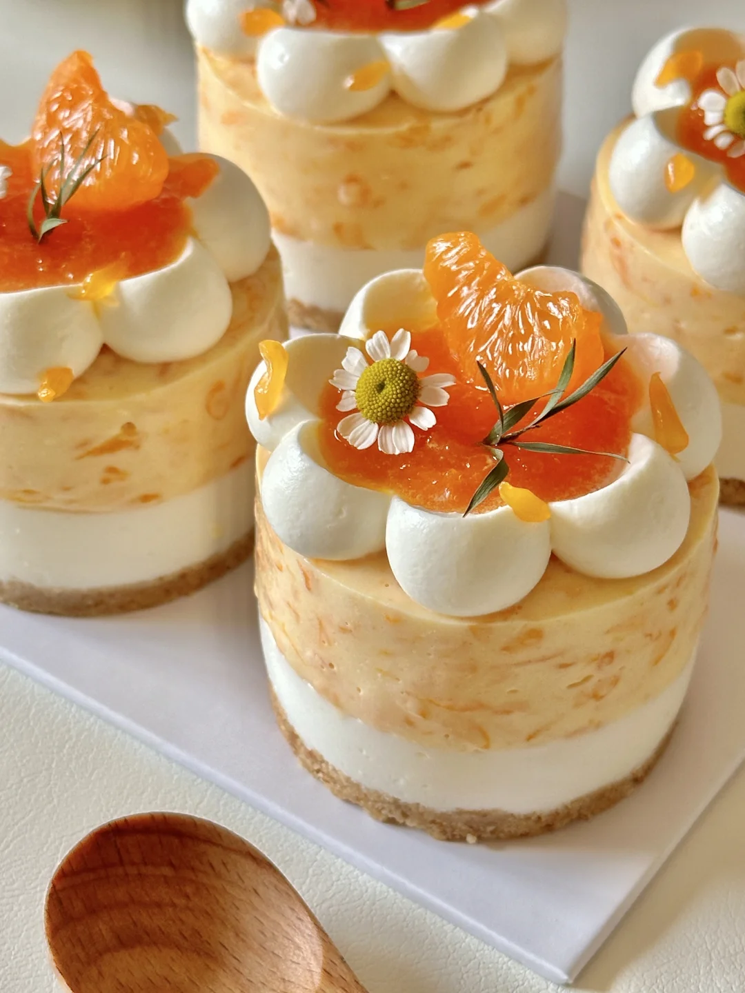 一口惊艳！?蜜橘酸奶慕斯蛋糕?深秋必吃～