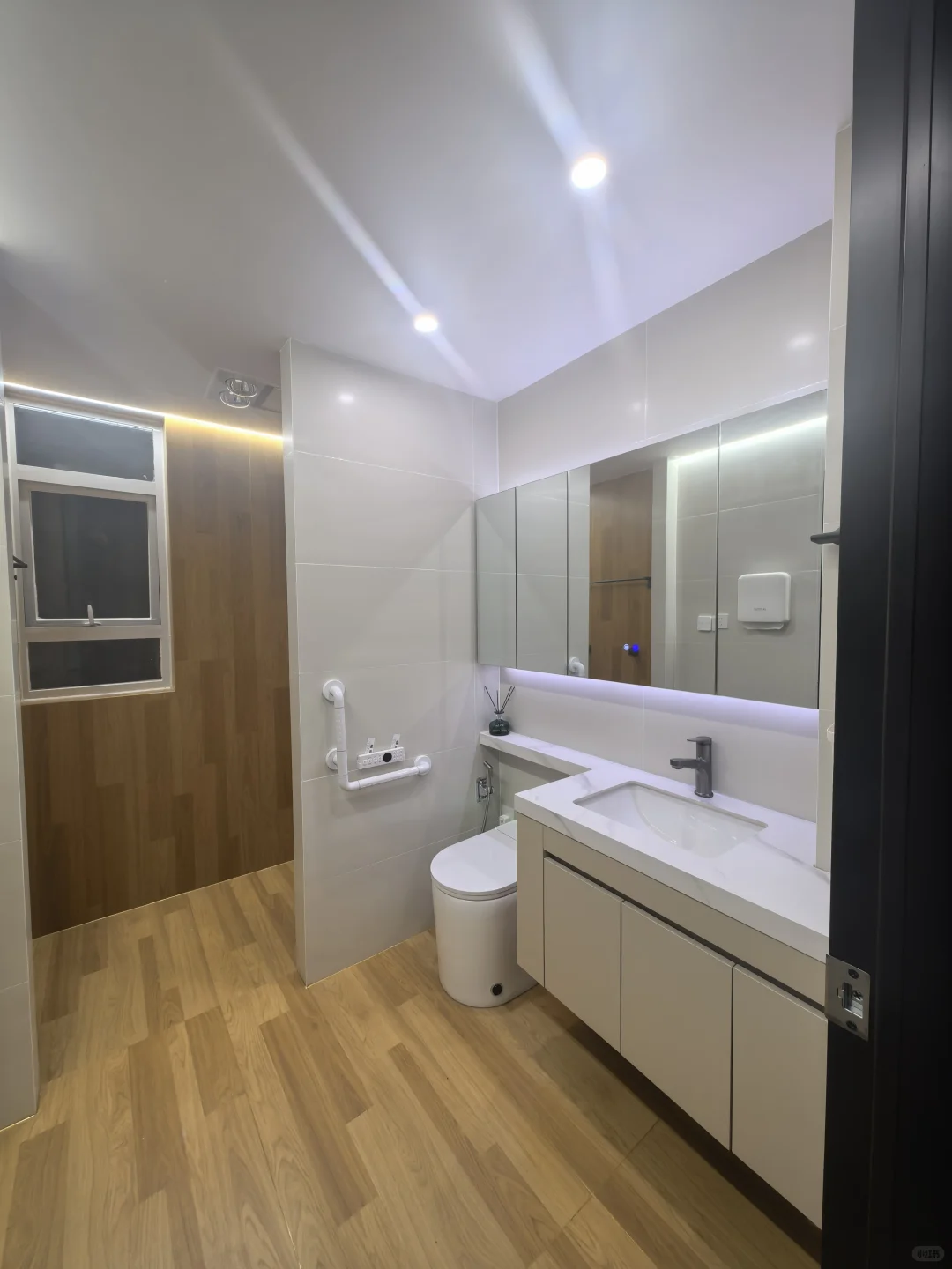 85岁老奶奶的梦想改造家：卫生间