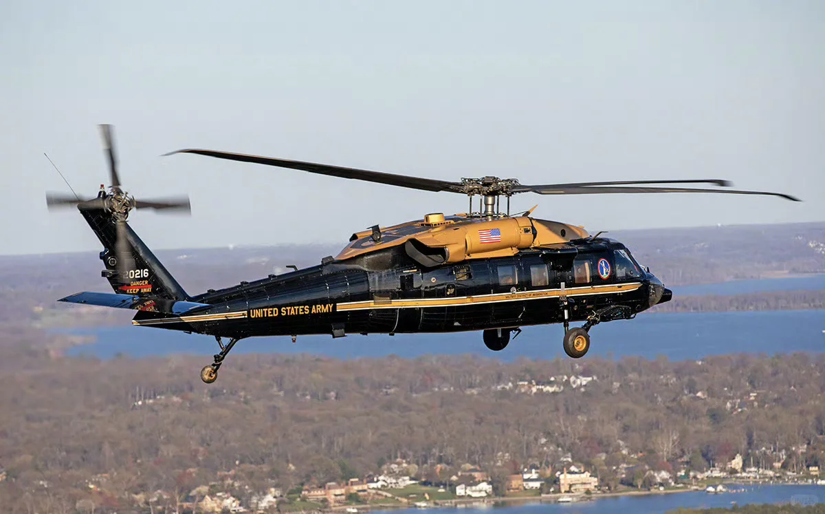 美国陆军VH60要员运输直升机