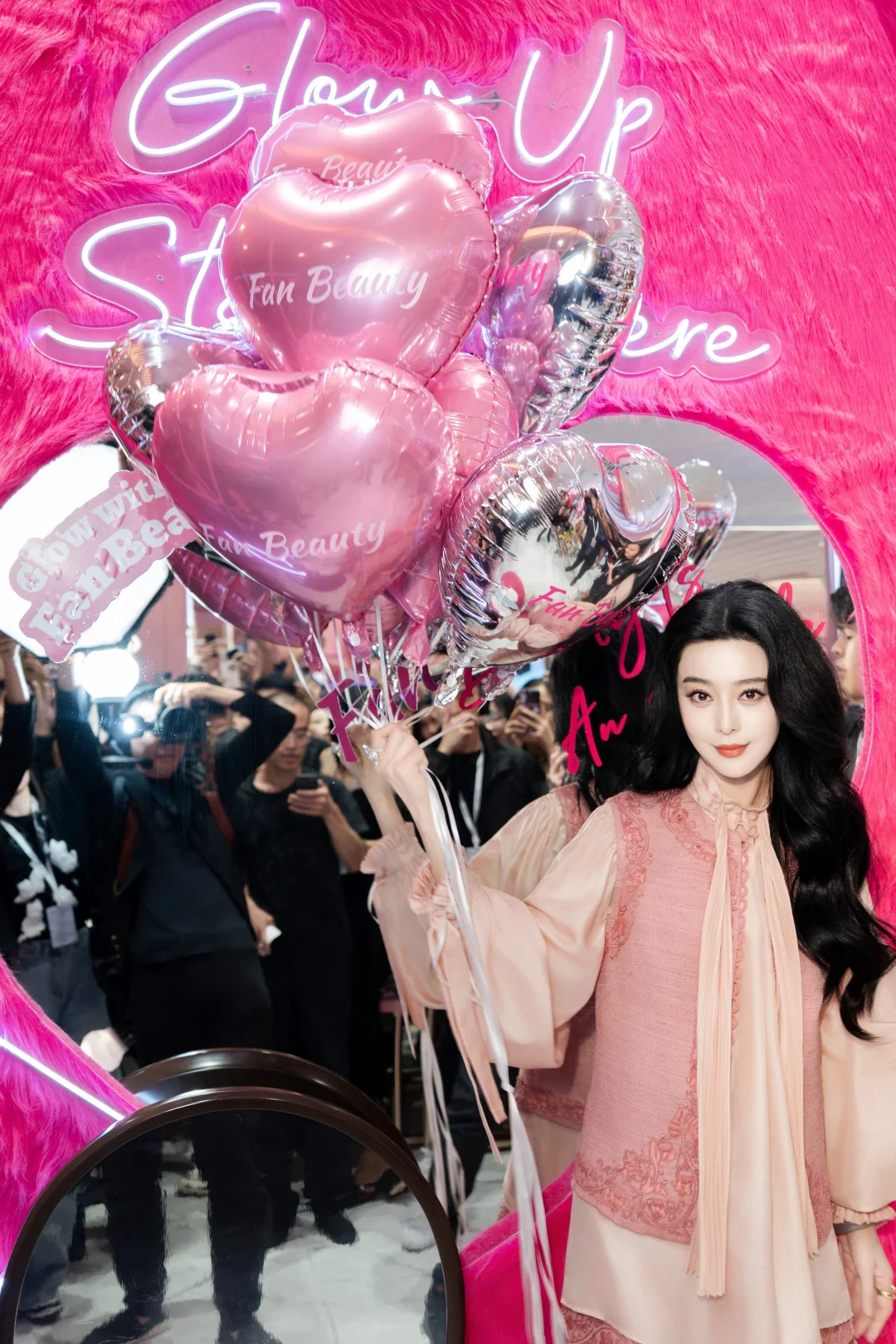 INTO THE EAST｜Portraits