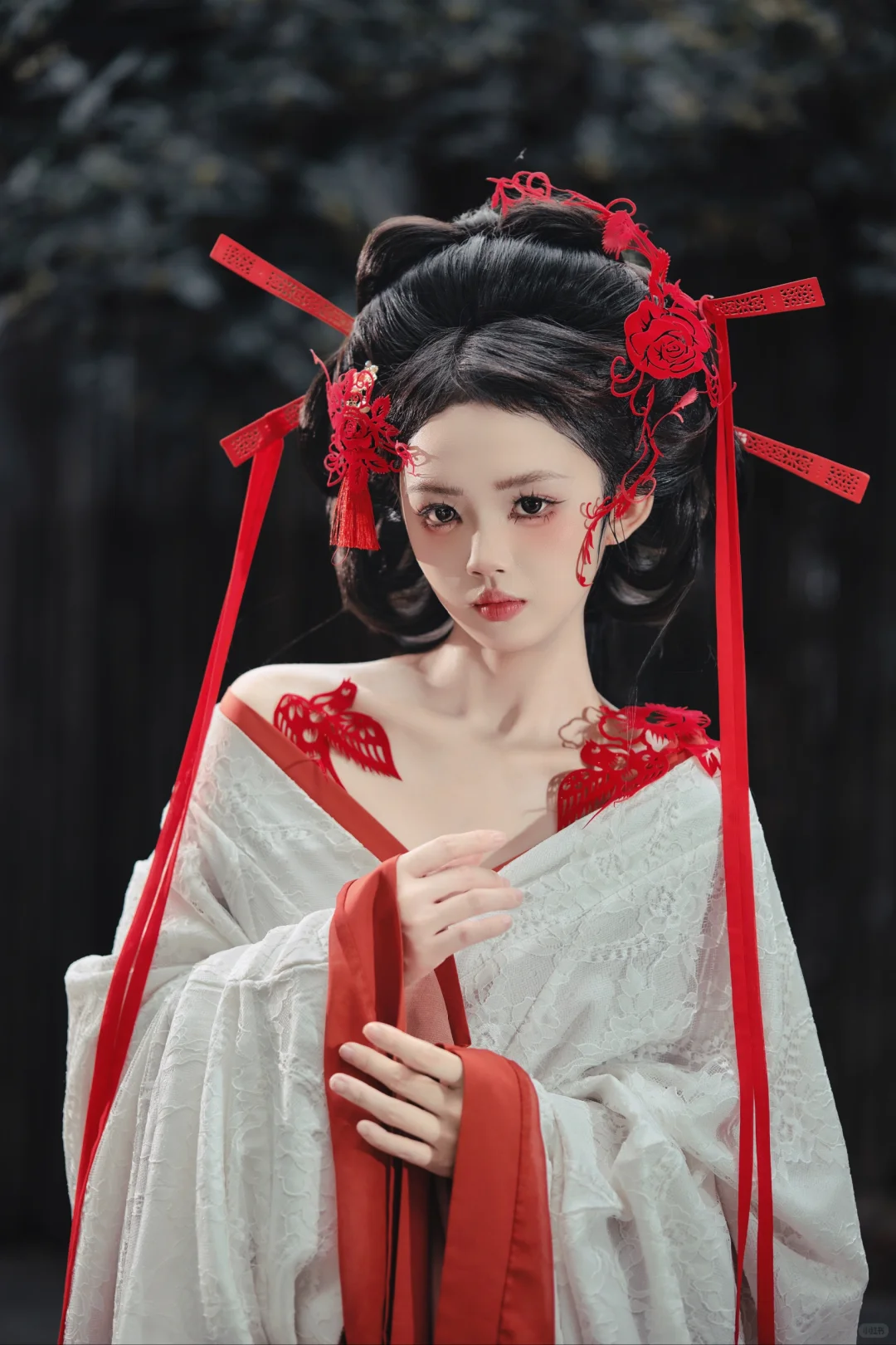 泉州非遗剪纸战国袍,美到心巴上了??